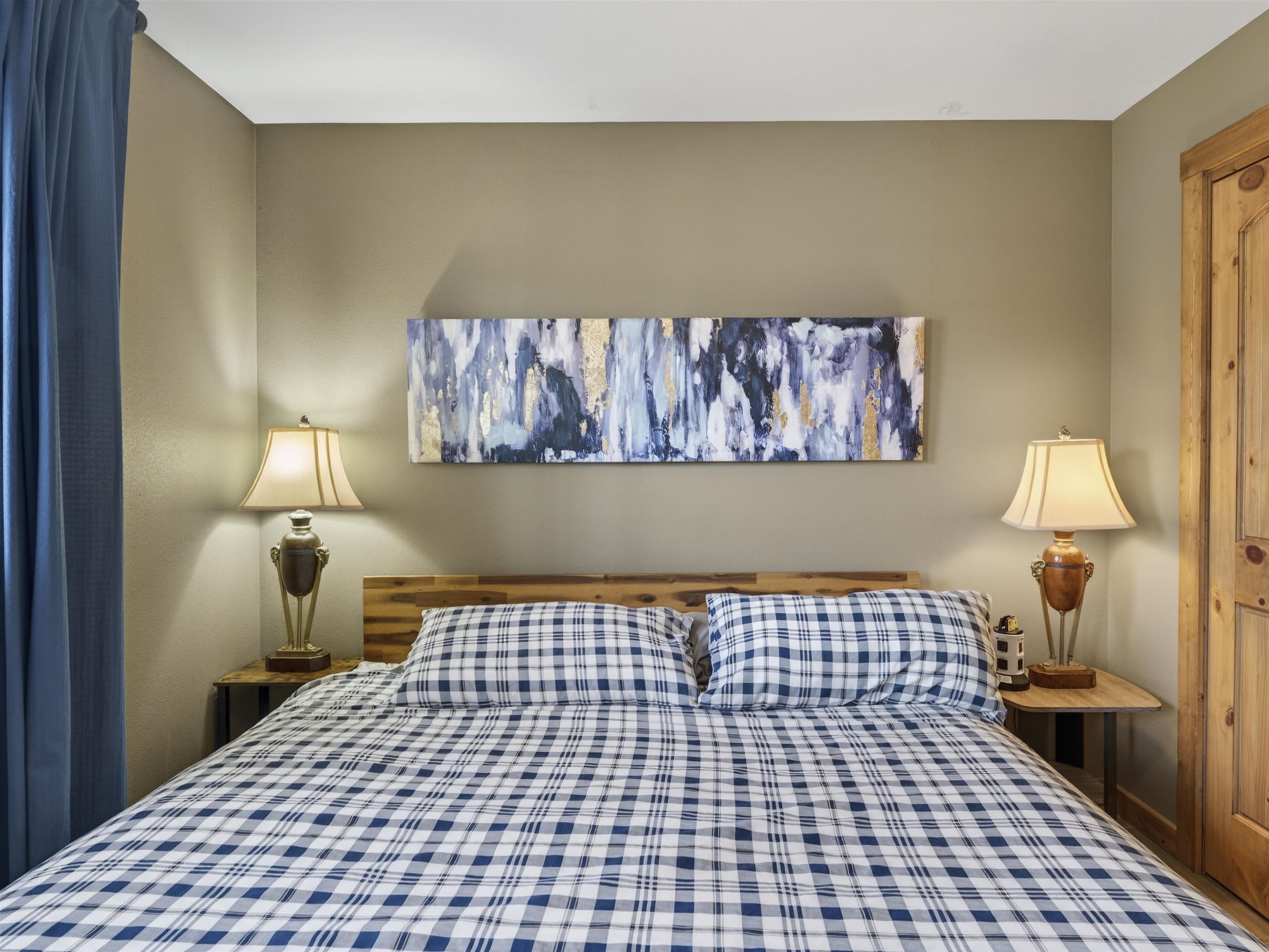 3465 Mountain View Blvd Unit: 5B