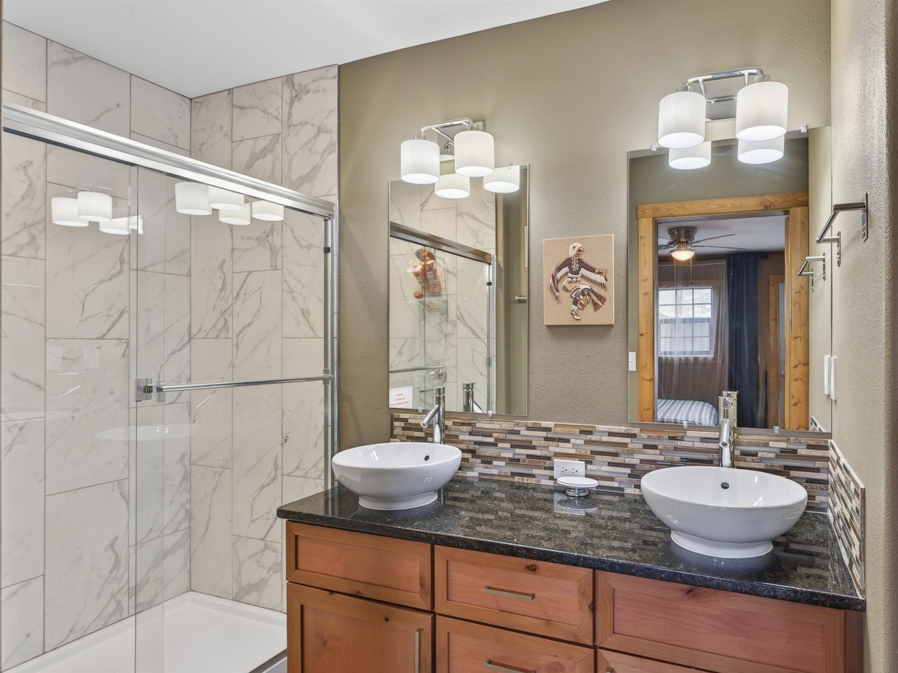 3465 Mountain View Blvd Unit: 5B