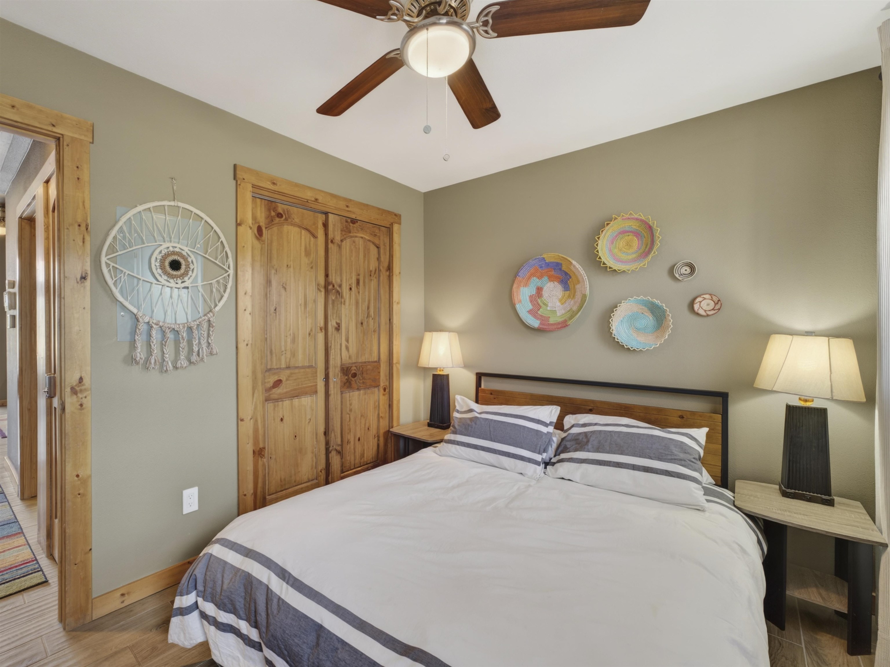 3465 Mountain View Blvd Unit: 5B