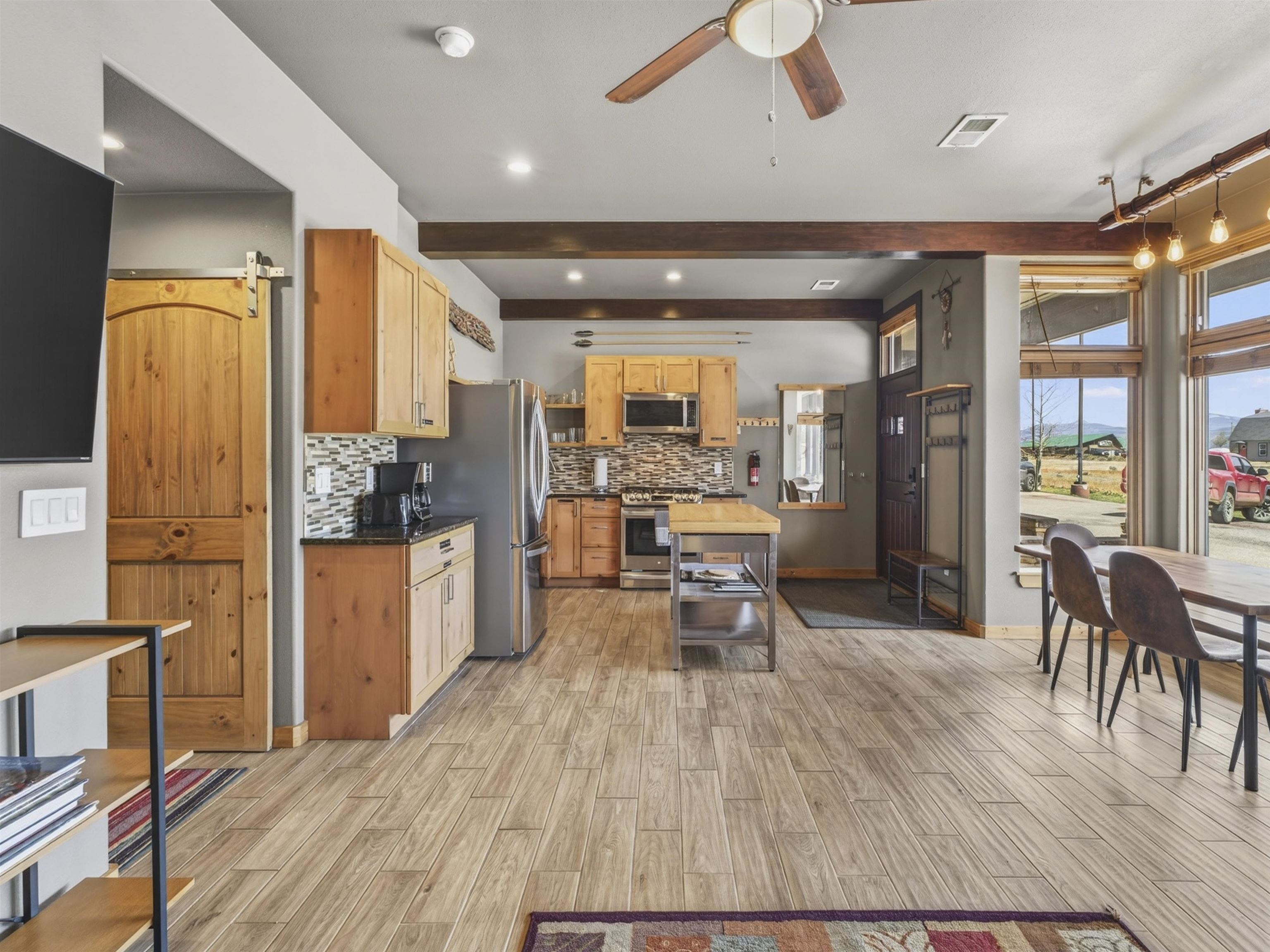 3465 Mountain View Blvd Unit: 5B