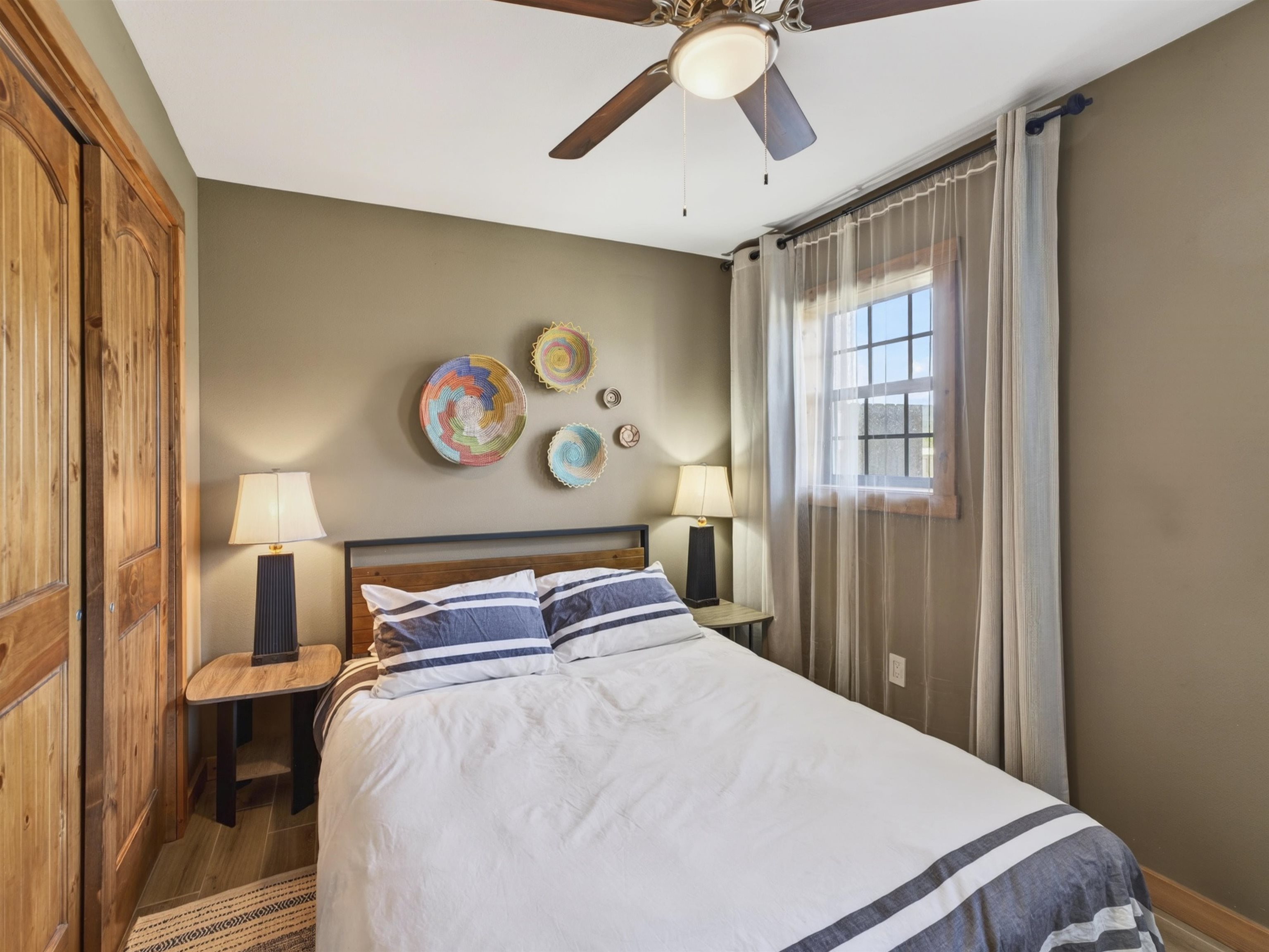 3465 Mountain View Blvd Unit: 5B