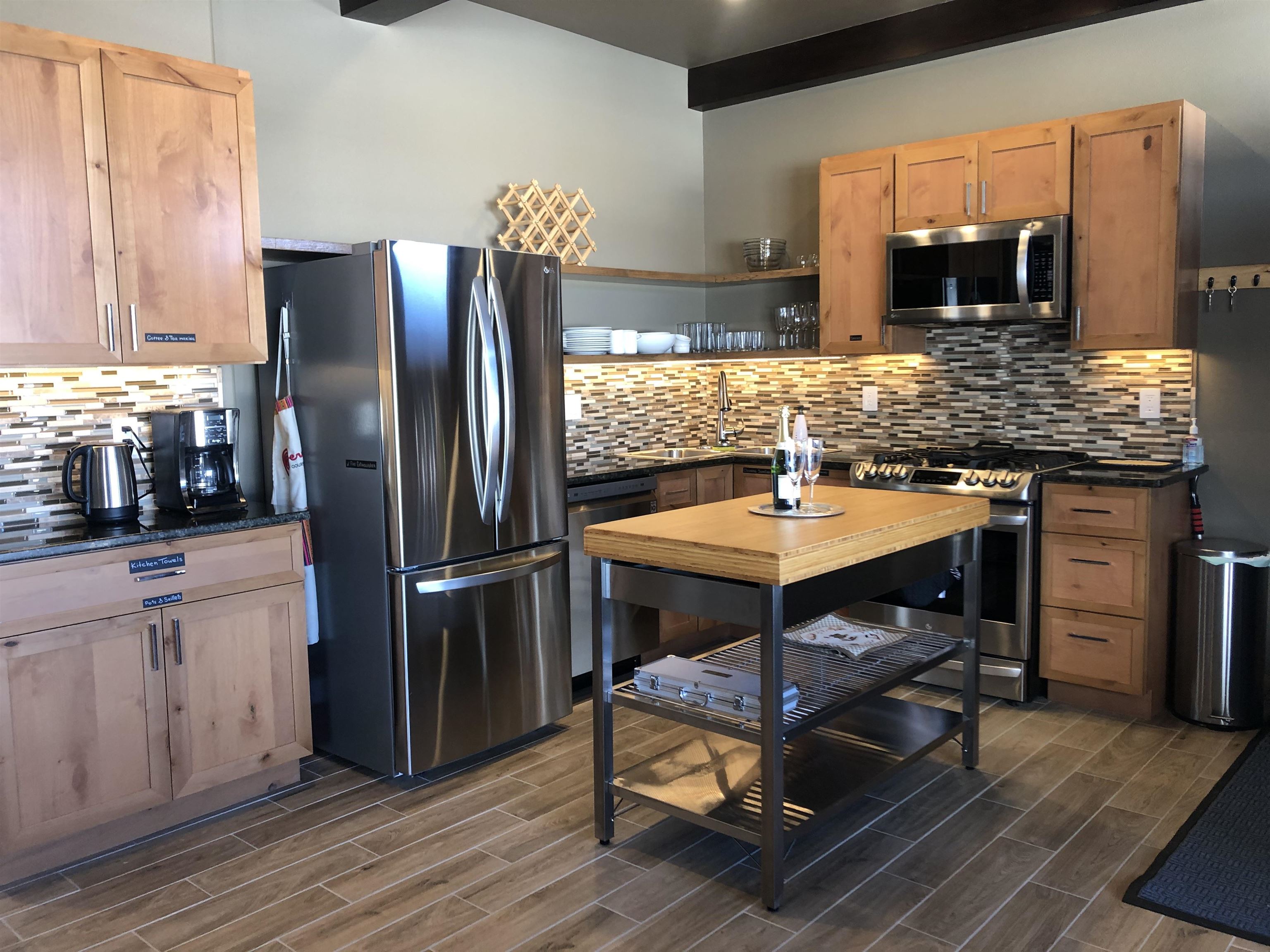 3465 Mountain View Blvd Unit: 5B