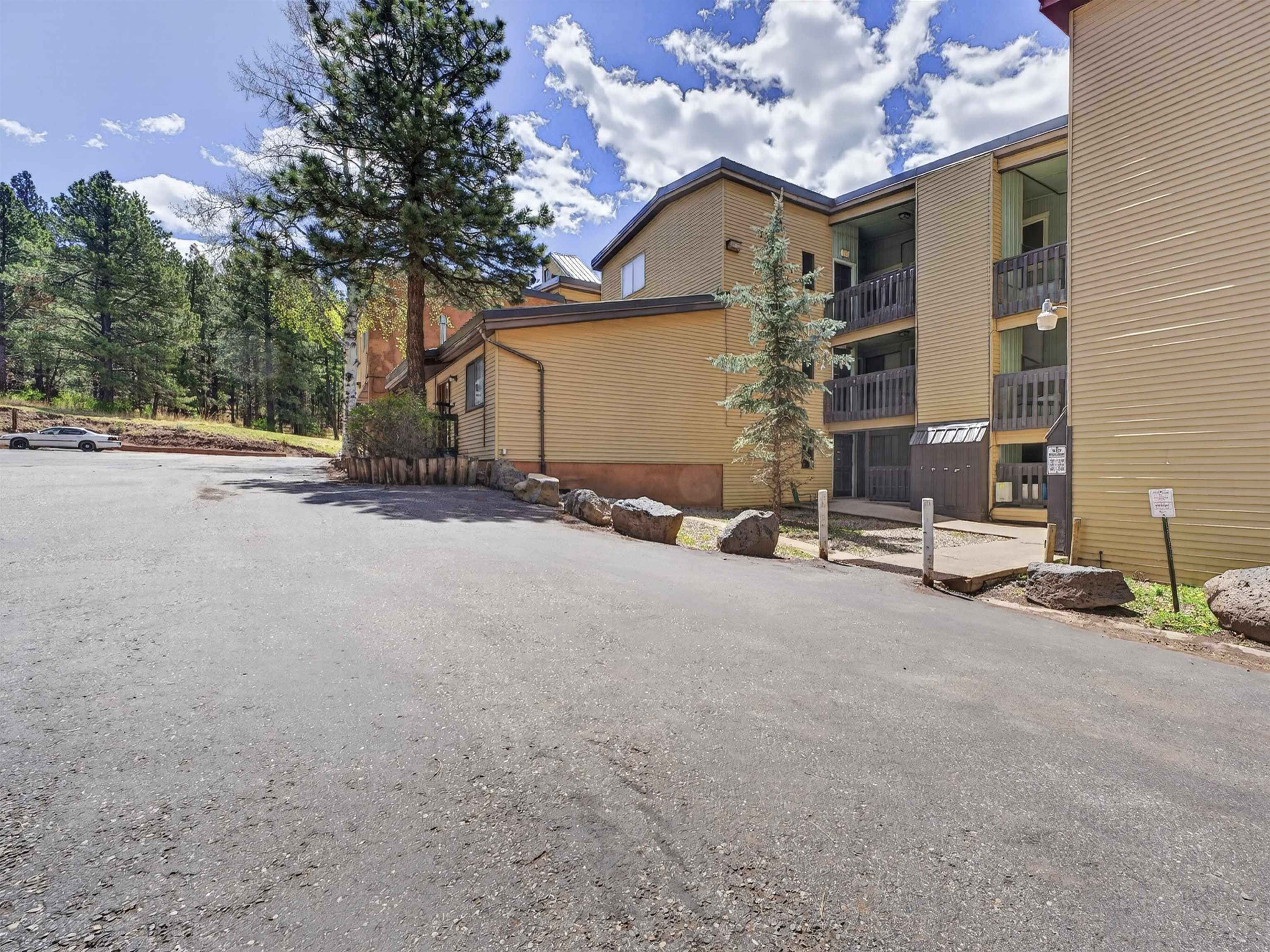 14 Jackson Hole Rd Unit: #A-104