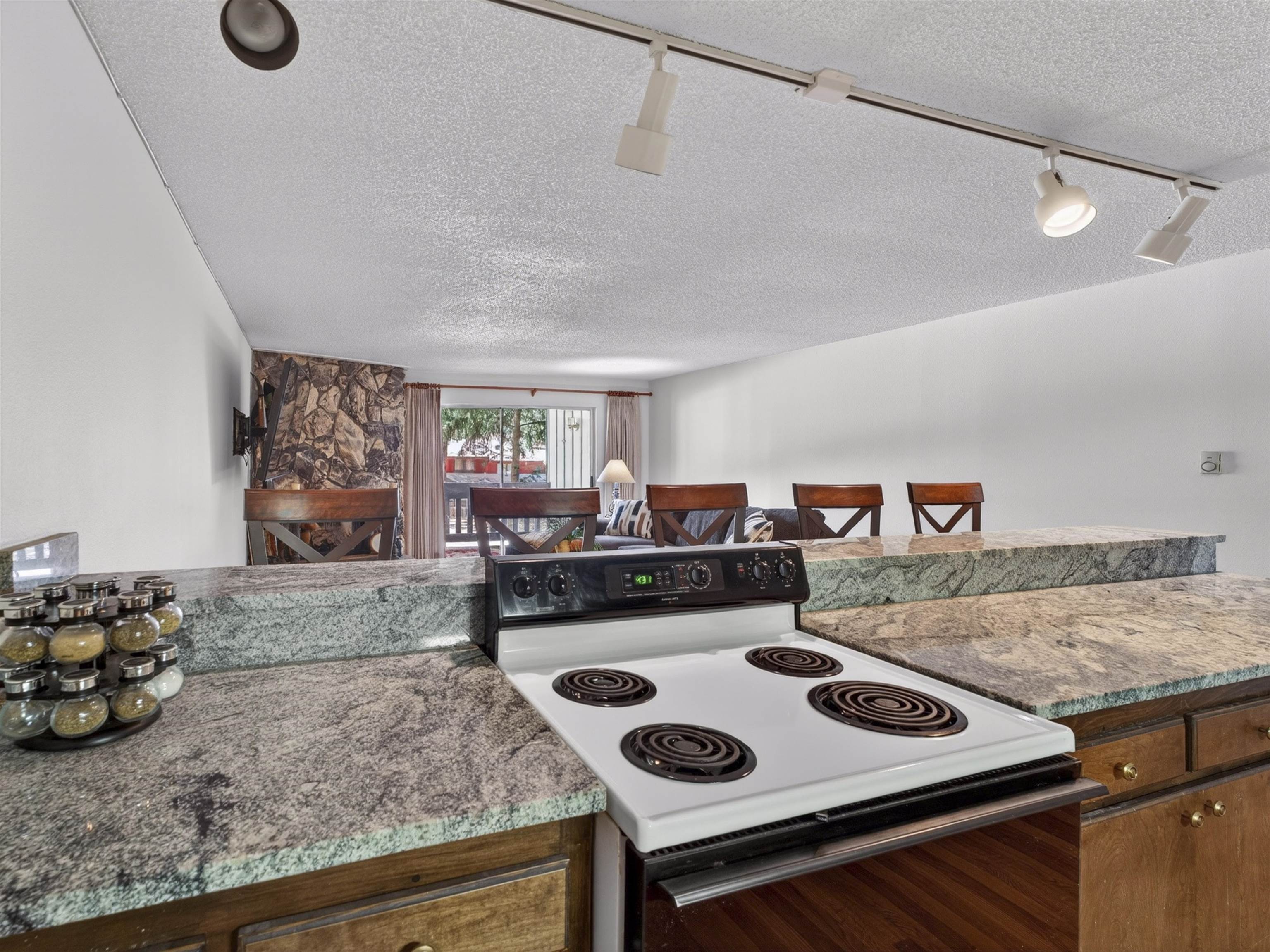 14 Jackson Hole Rd Unit: #A-104