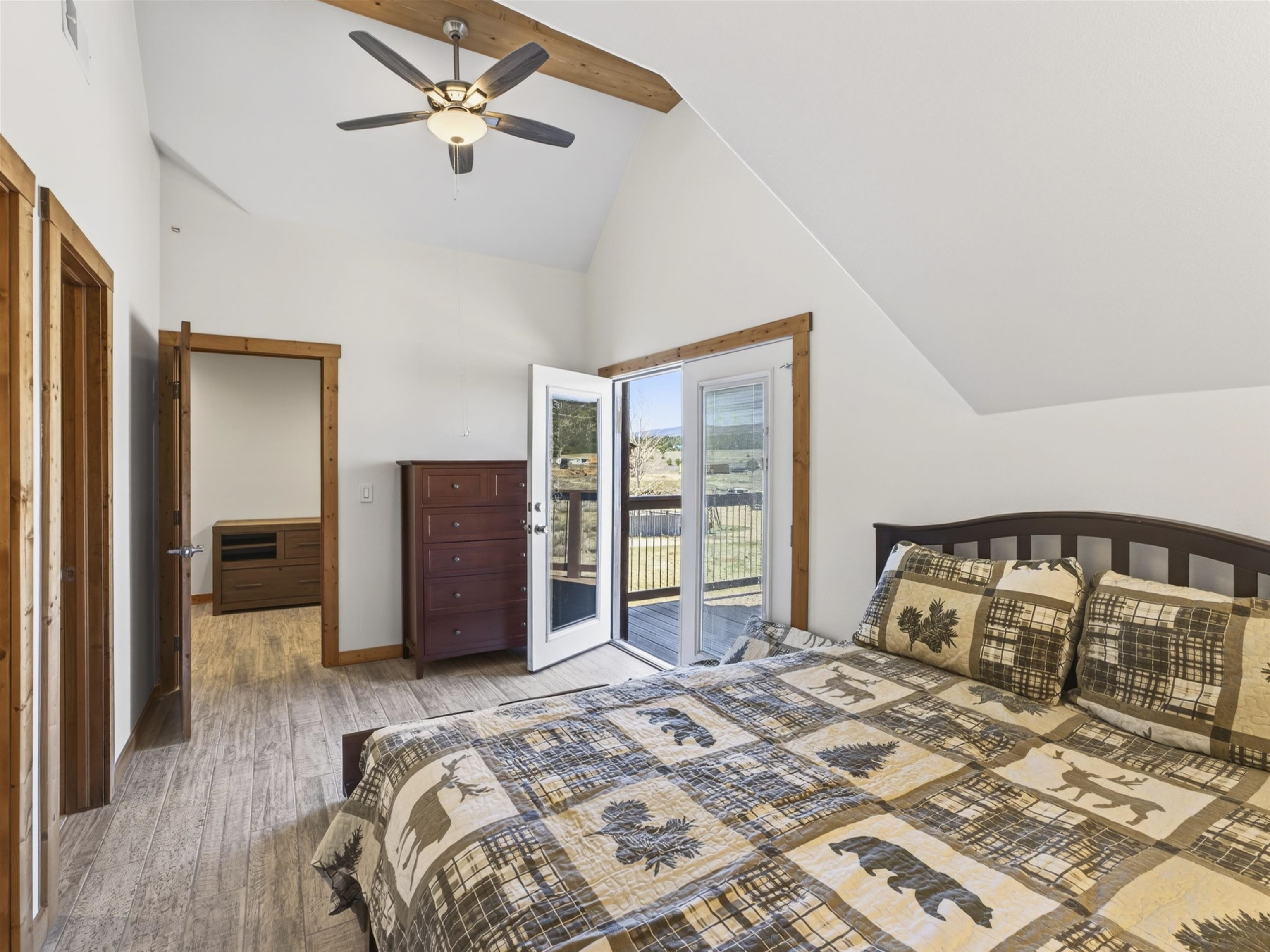 3465 Mountain View Blvd 2A