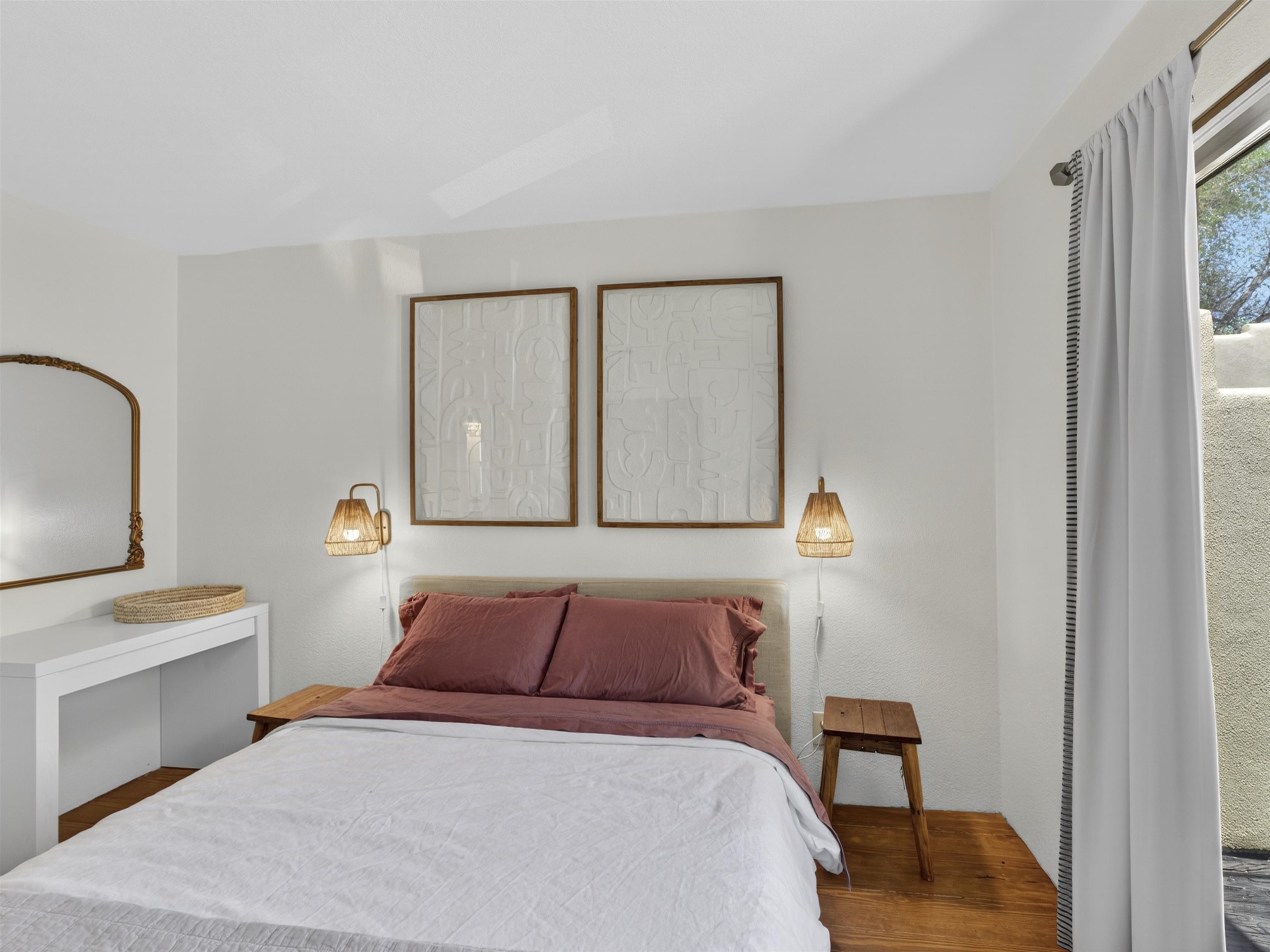 114 Las Cruces Rd Unit: F