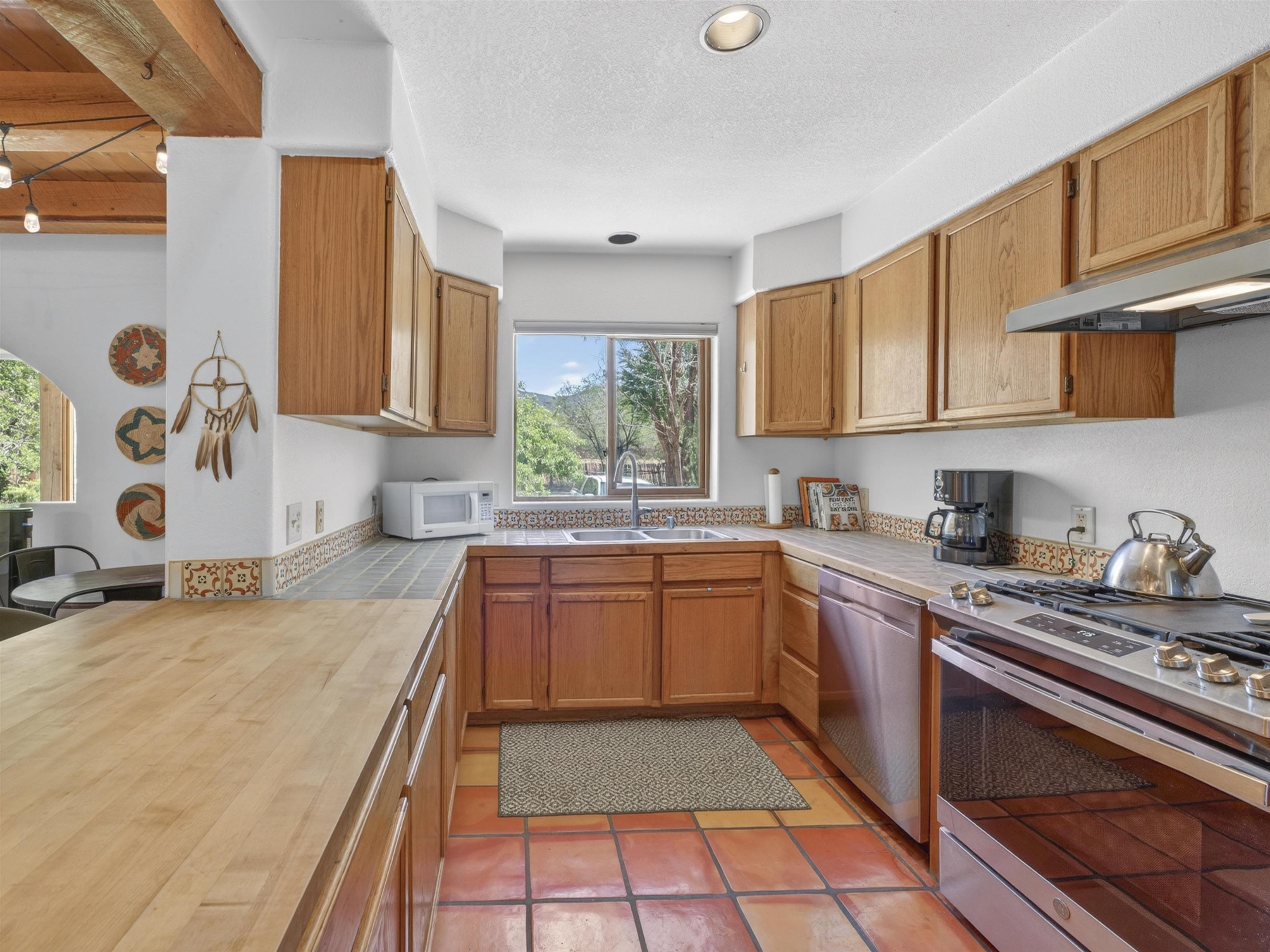 114 Las Cruces Rd Unit: F