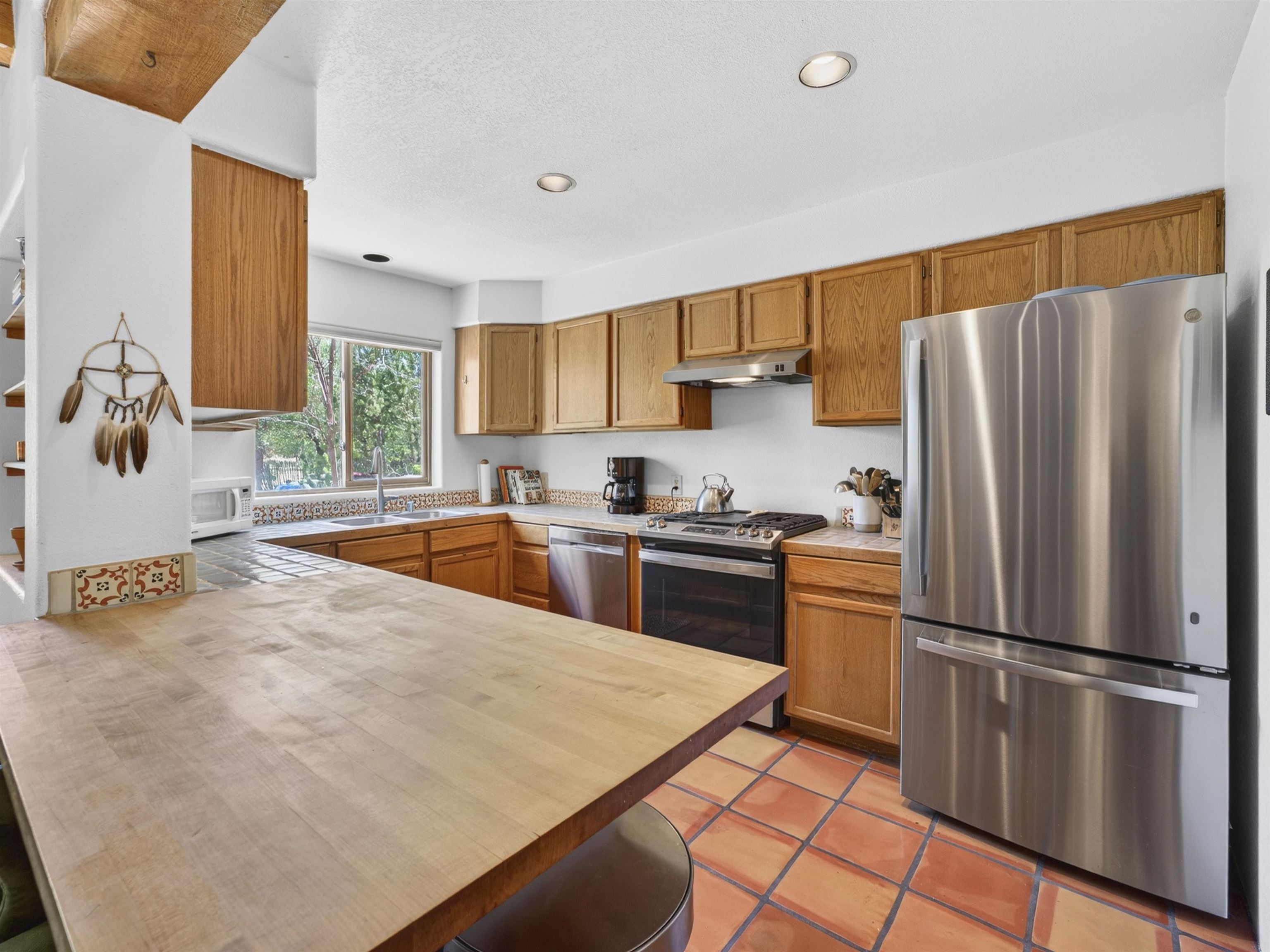 114 Las Cruces Rd Unit: F