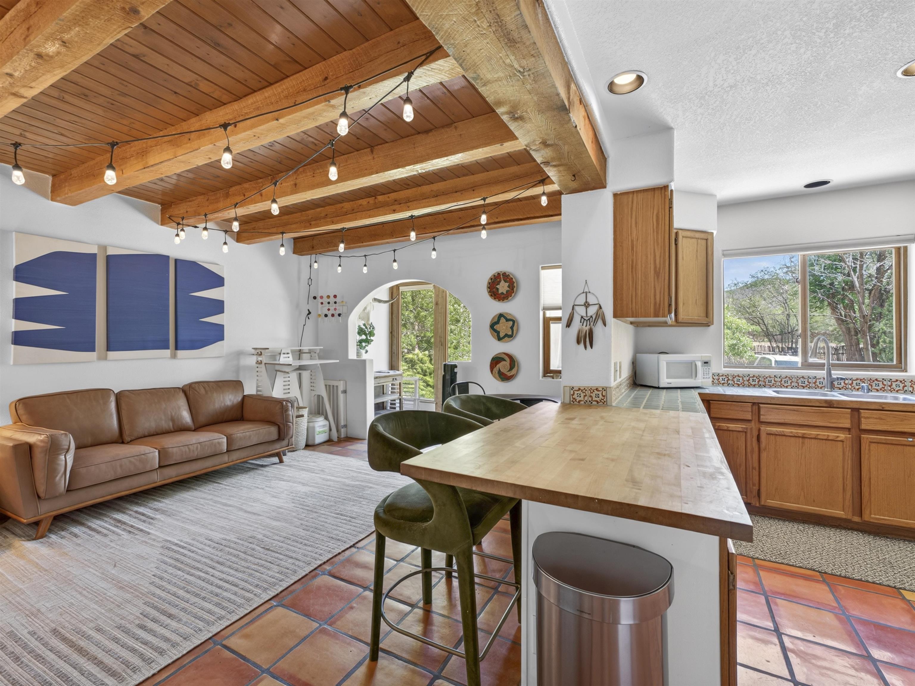 114 Las Cruces Rd Unit: F