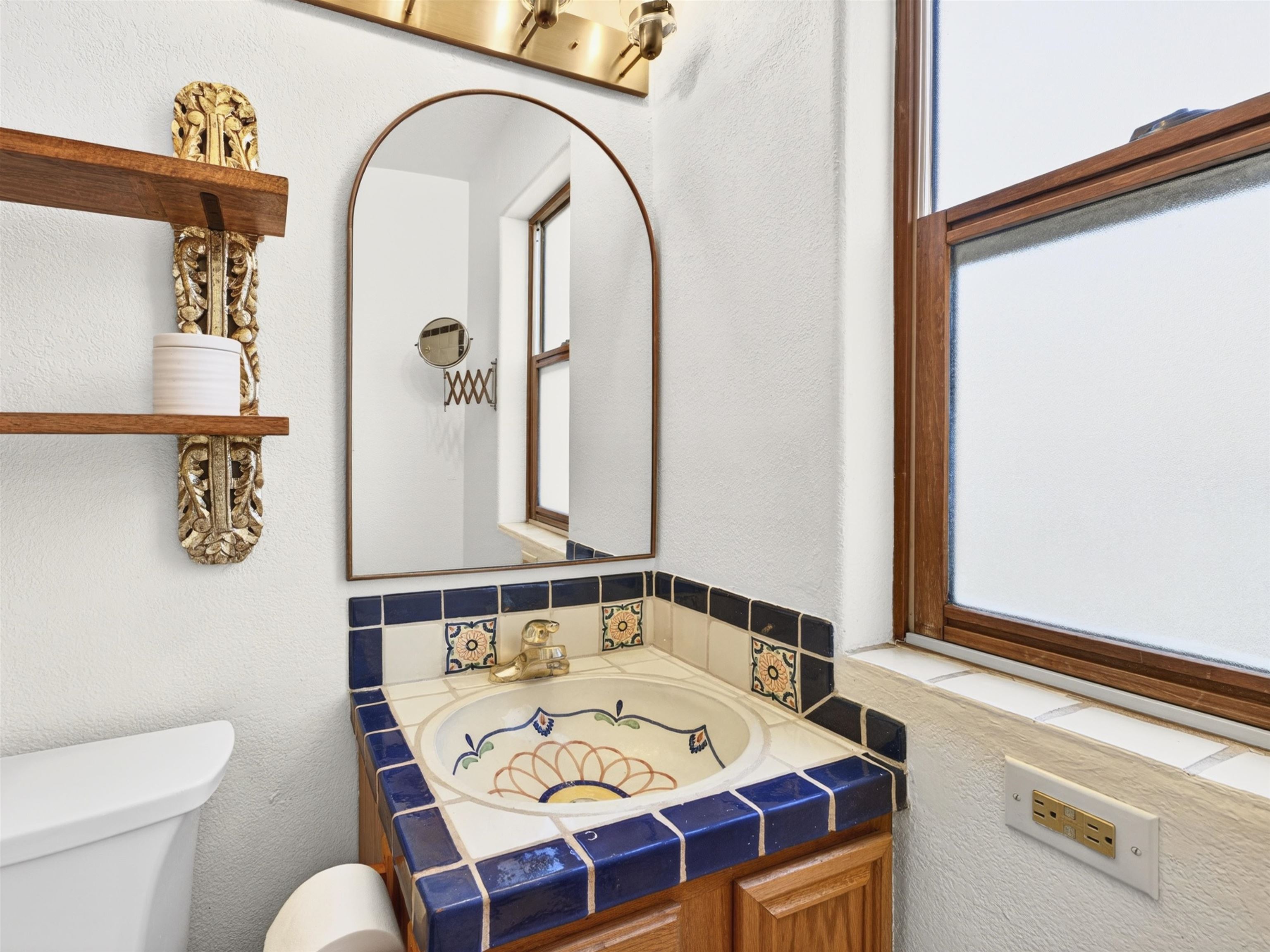 114 Las Cruces Rd Unit: F