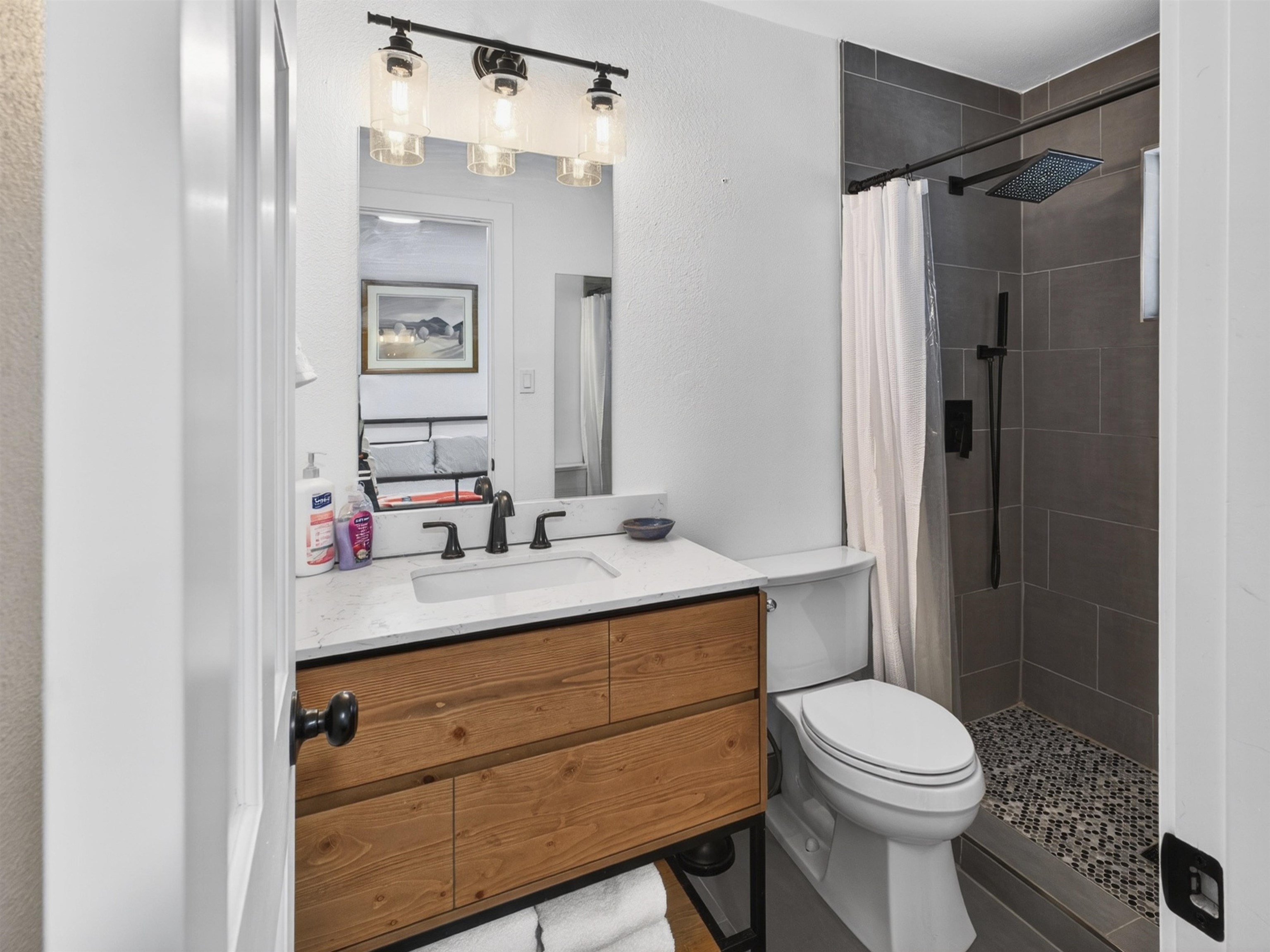50 Vail Ave Bldg 5 2 Unit: 5-2