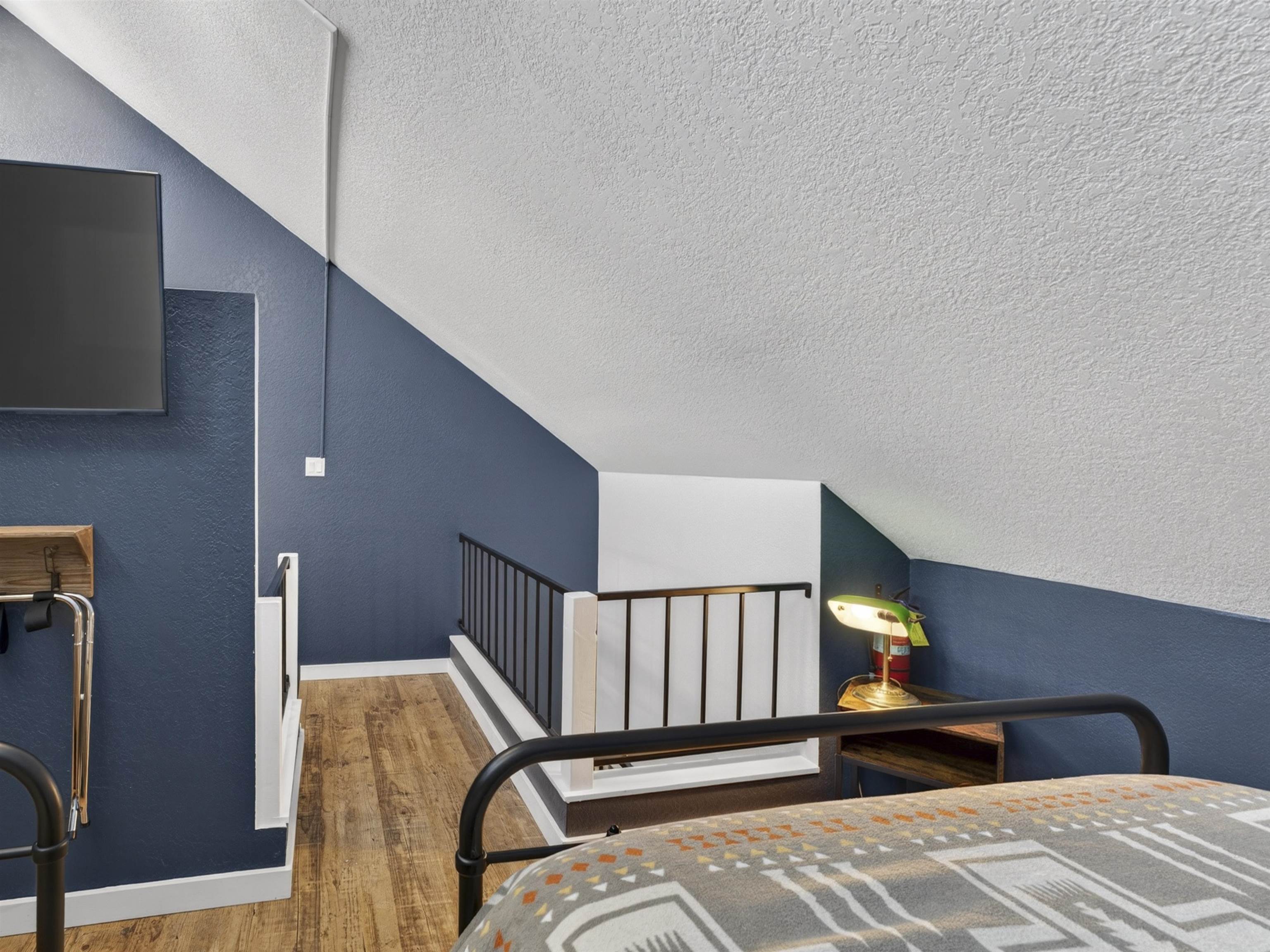 50 Vail Ave Bldg 5 2 Unit: 5-2