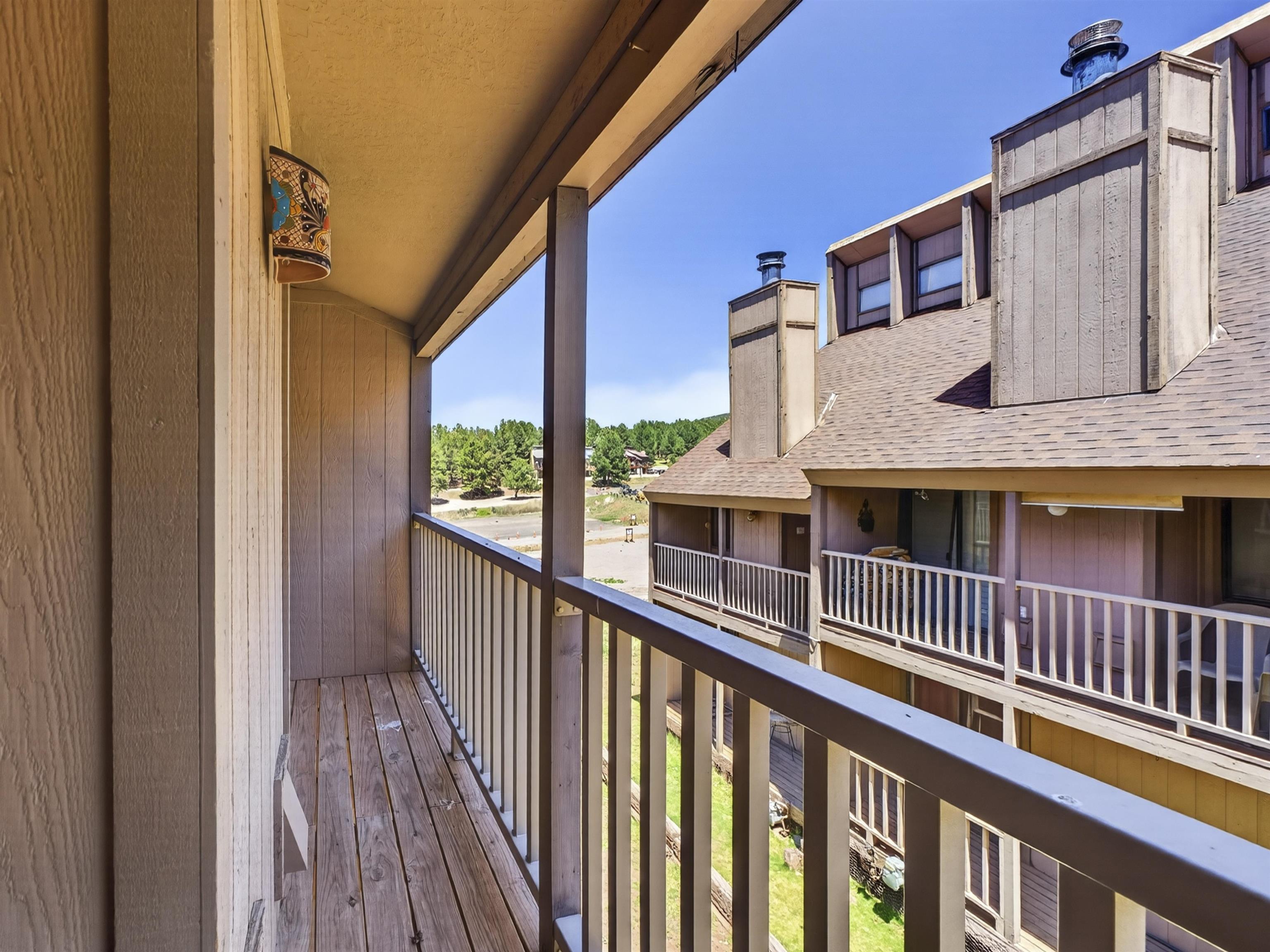 50 Vail Ave Bldg 5 2 Unit: 5-2