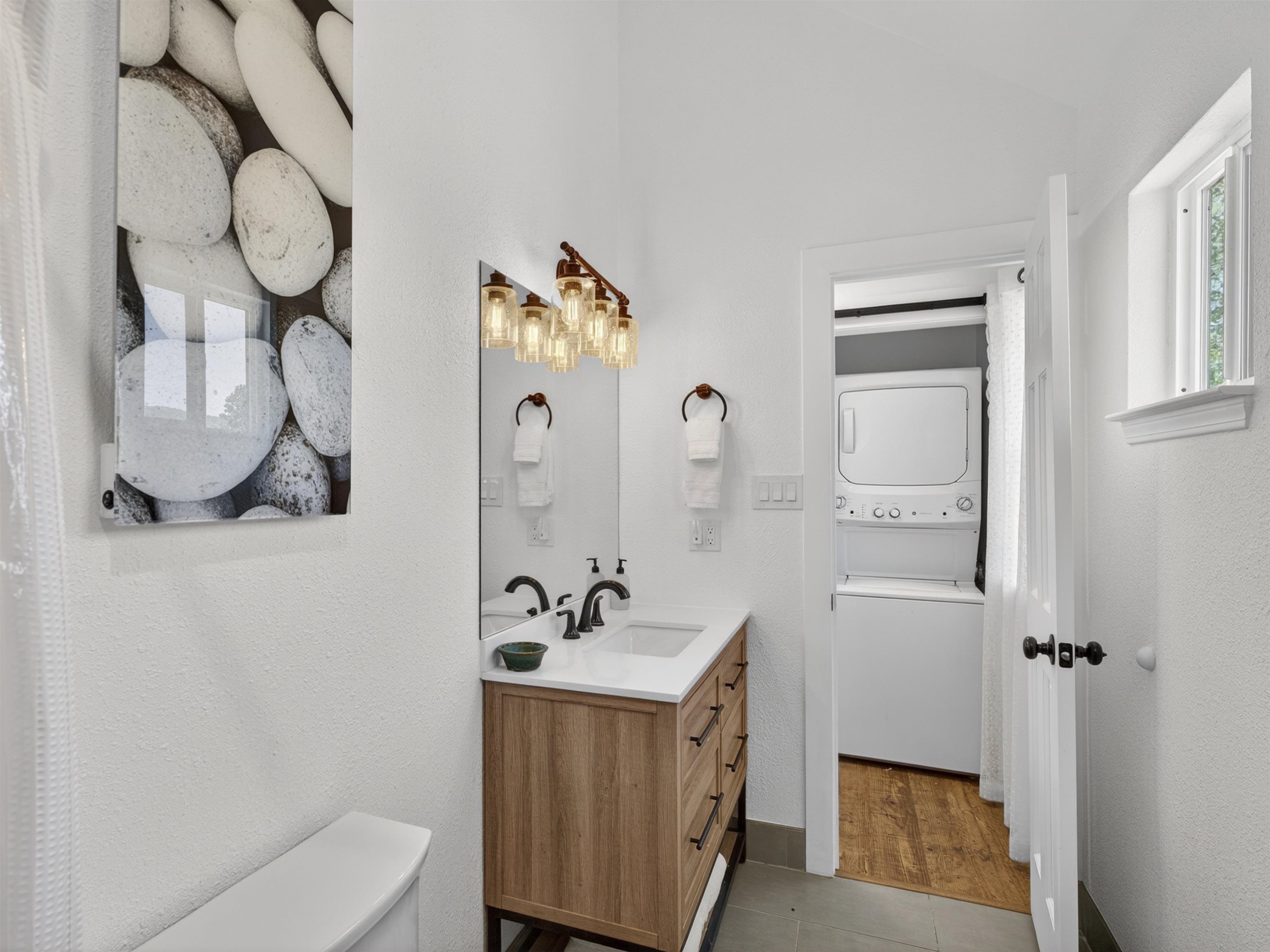 50 Vail Ave Bldg 5 2 Unit: 5-2