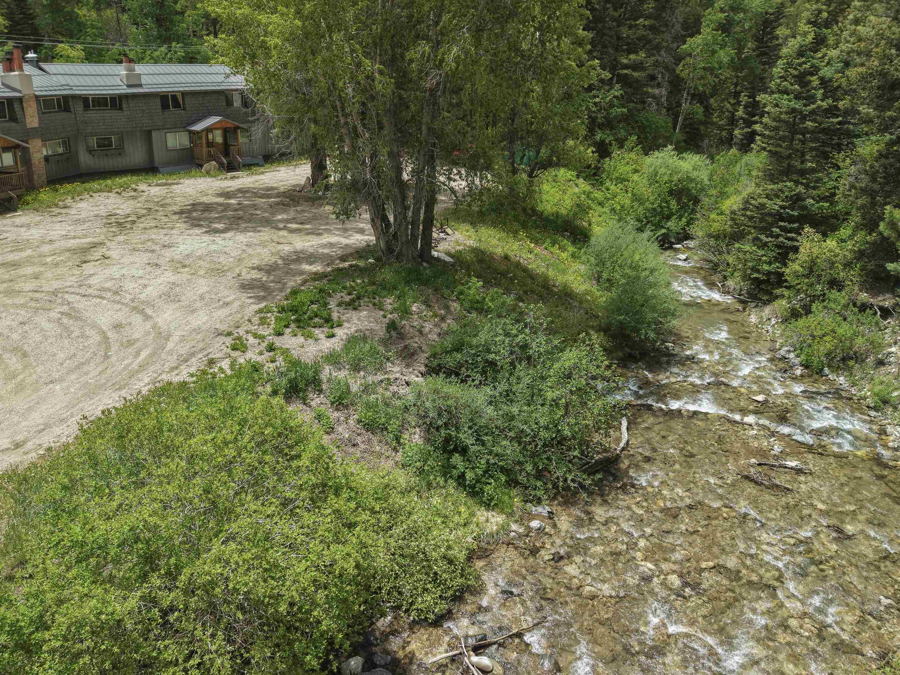 1074 Highway 150 Unit 7 and 14 Unit: 7 & 14