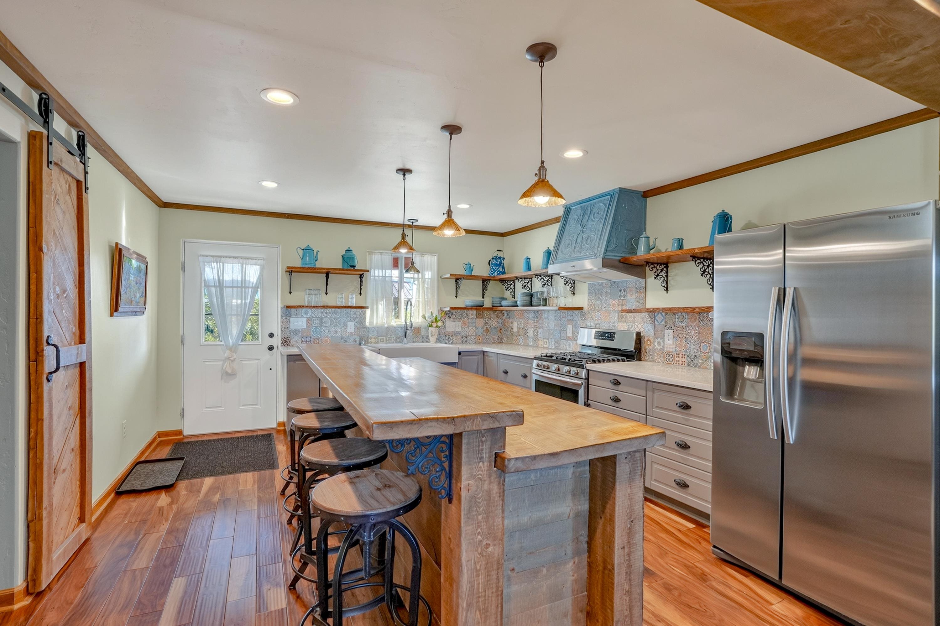326 Cruz Alta Road