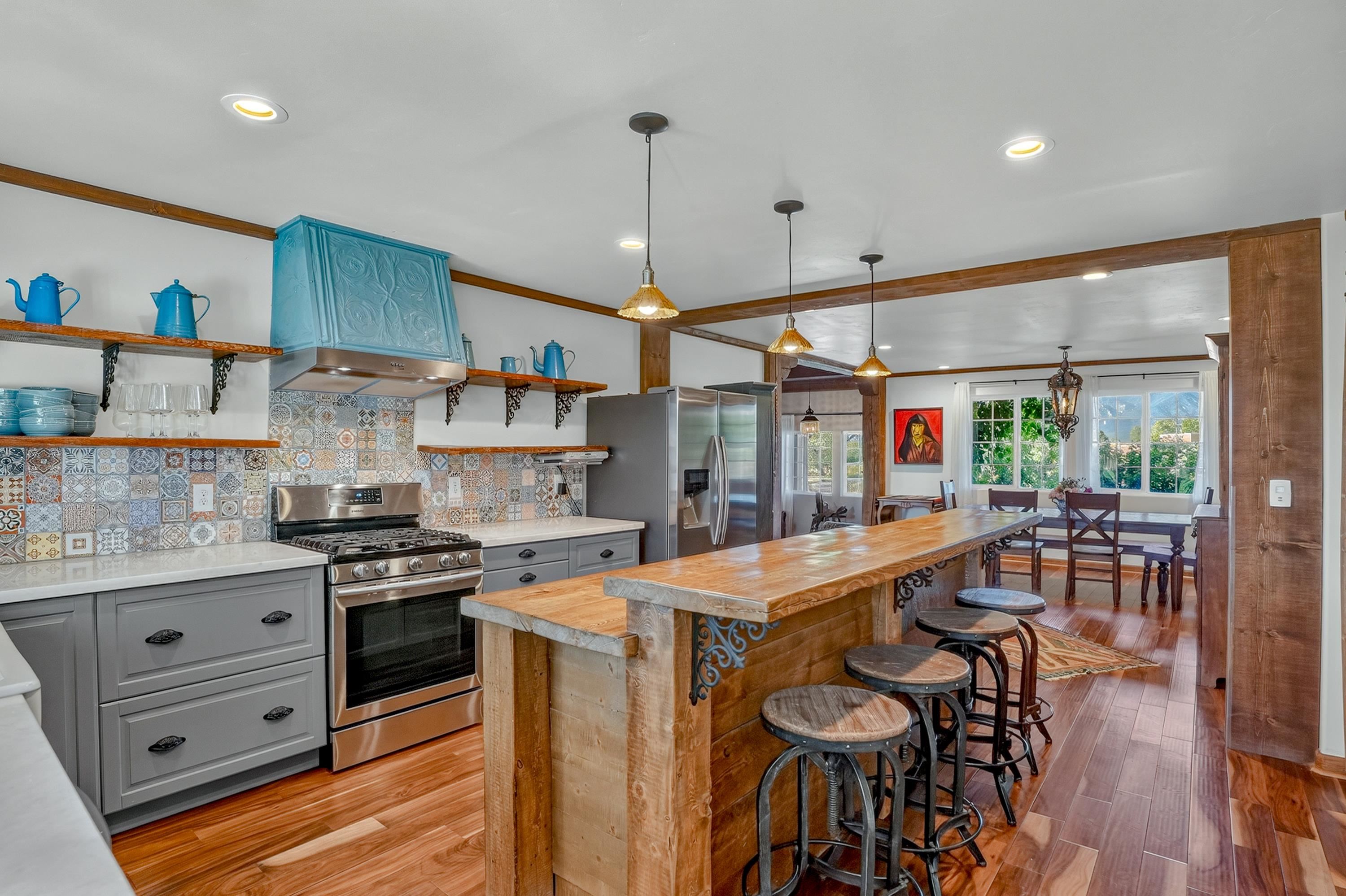 326 Cruz Alta Road