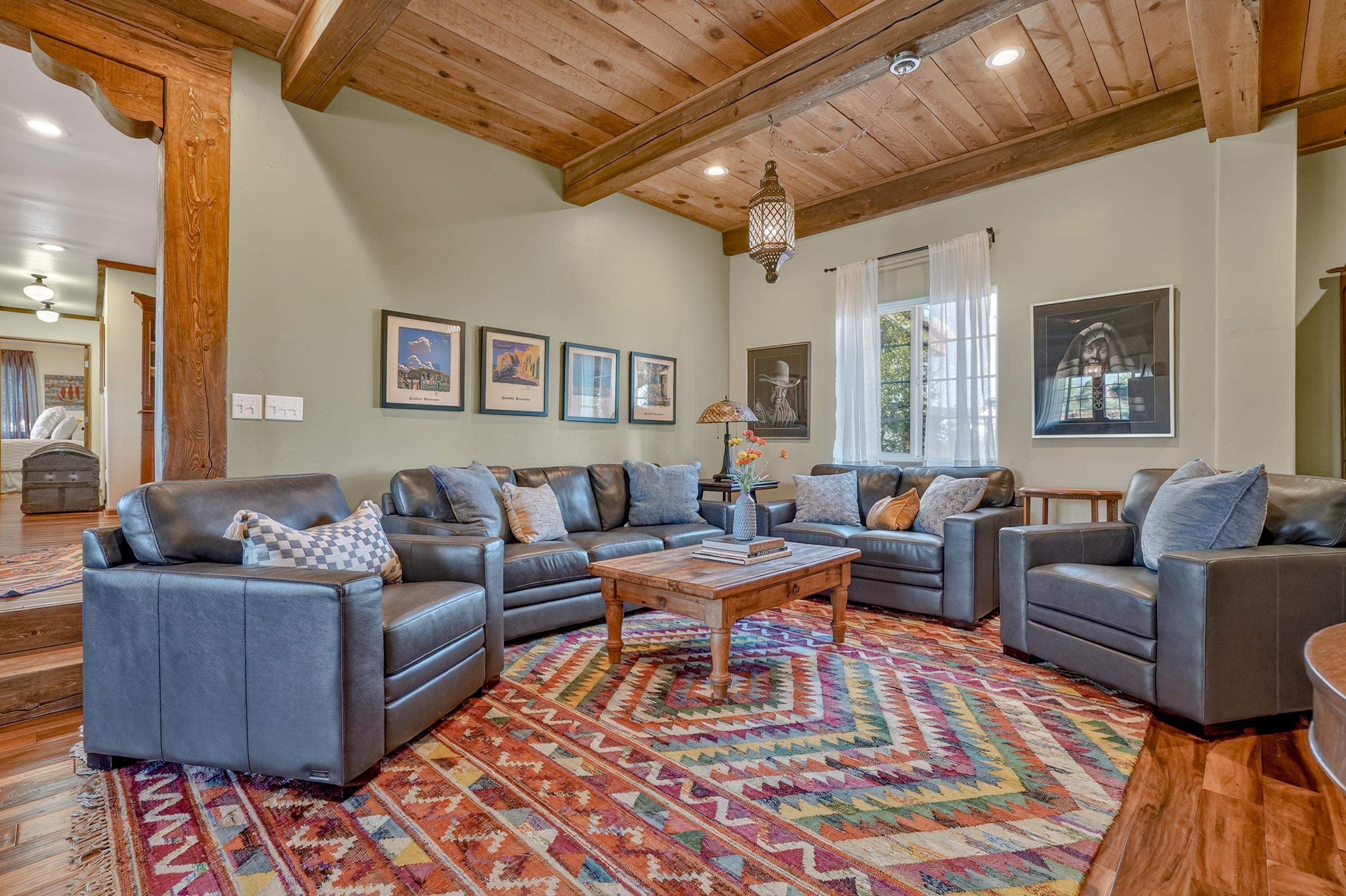 326 Cruz Alta Road