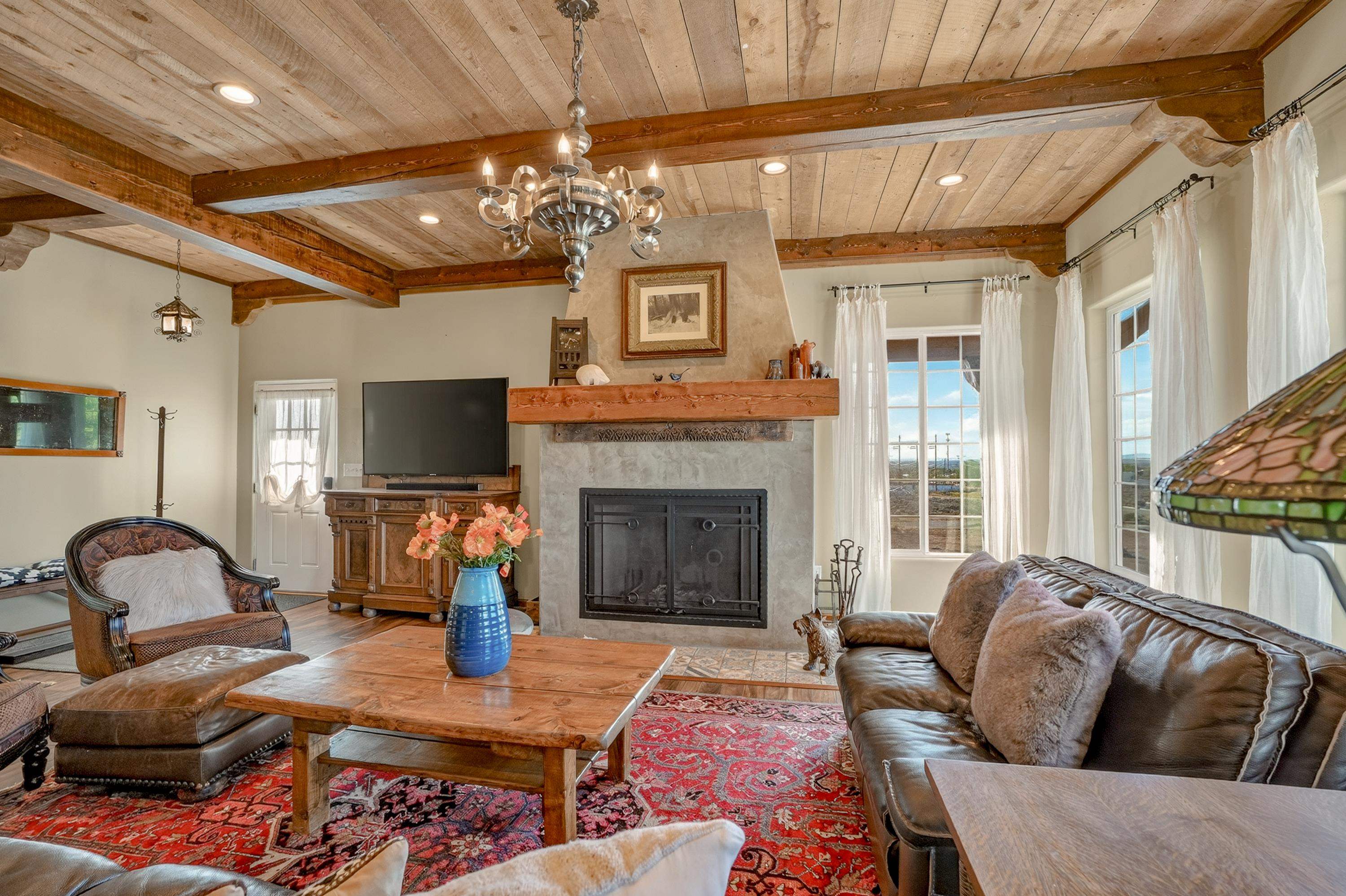 326 Cruz Alta Road