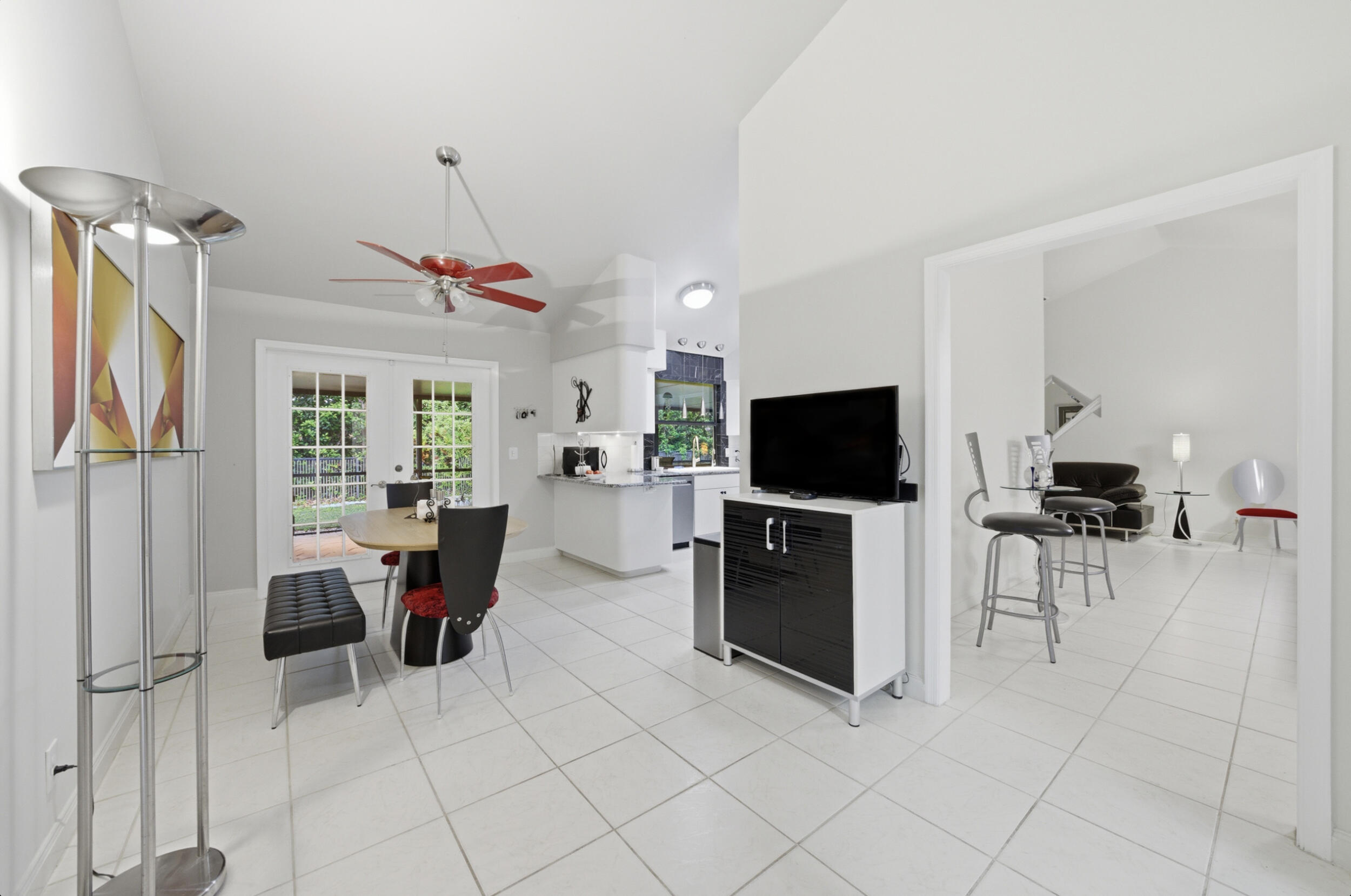 18546 Lake Bend Drive