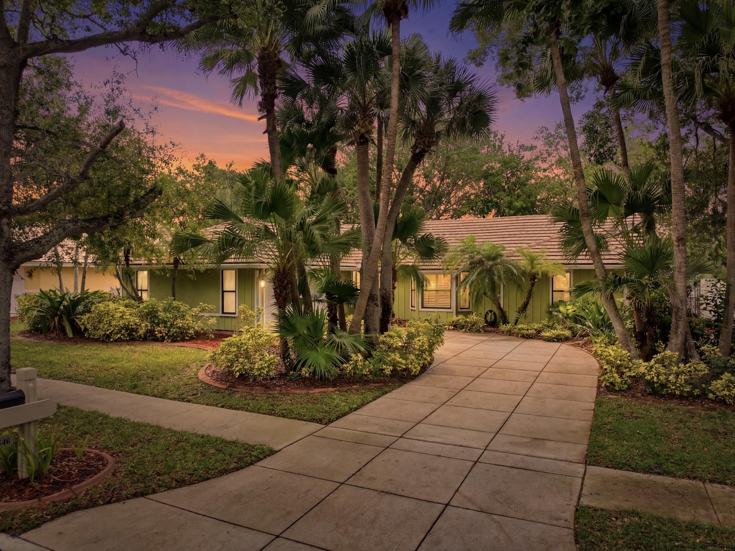 18546 Lake Bend Drive