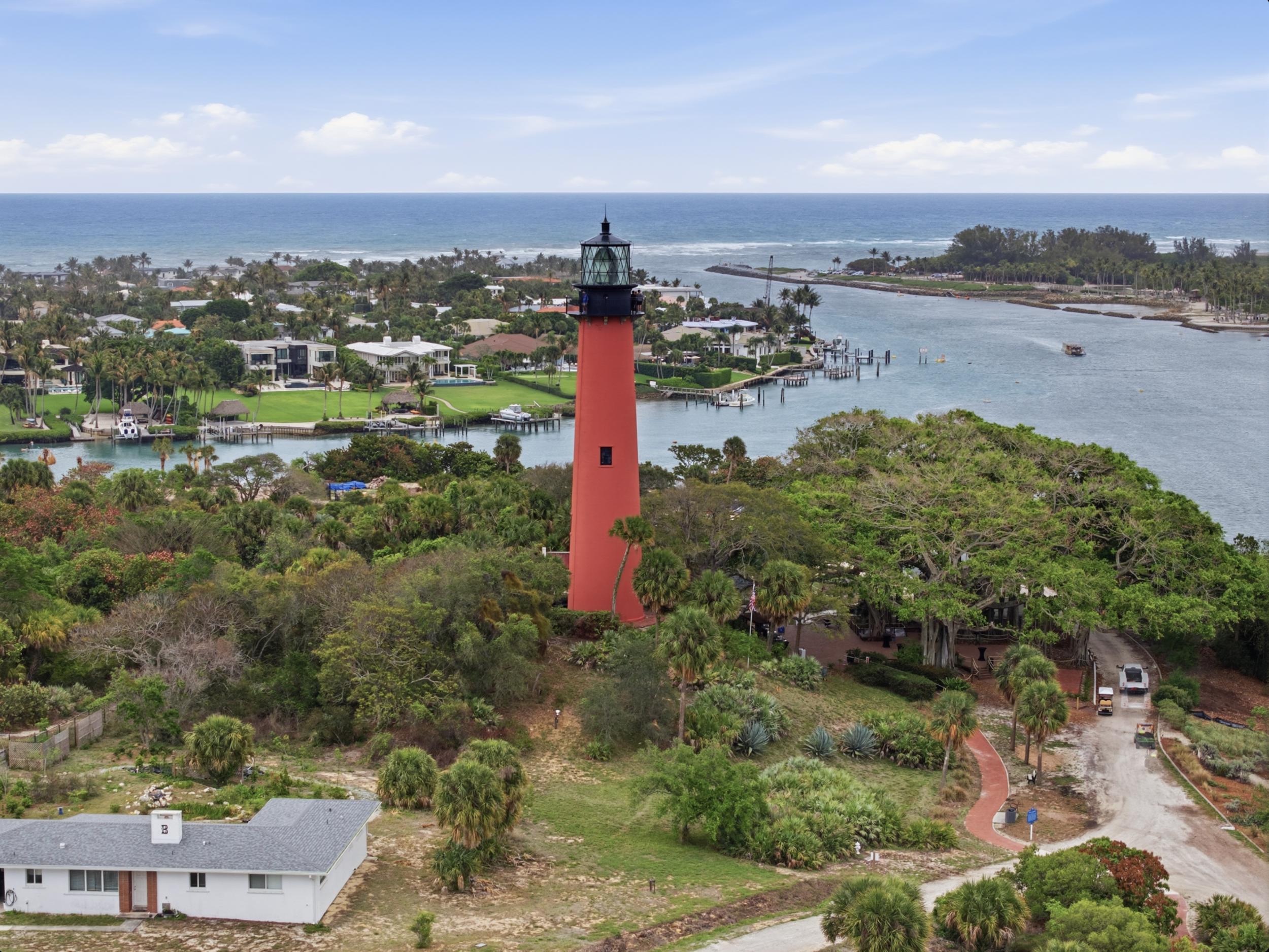 18546 Lake Bend Drive