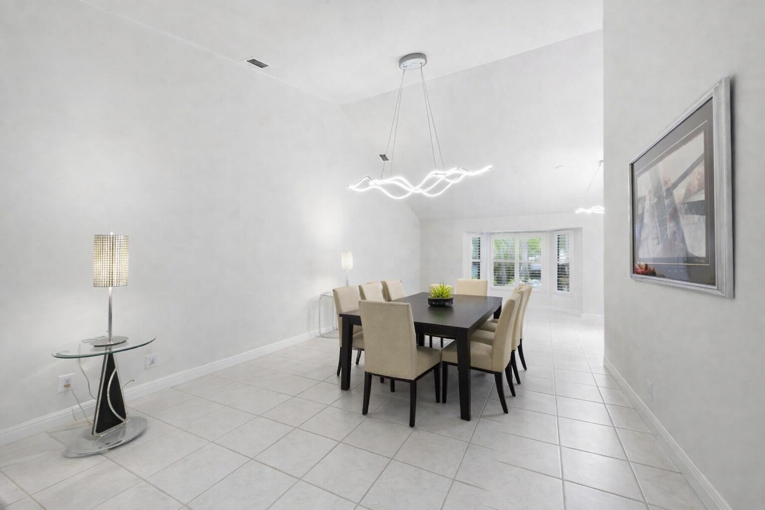 18546 Lake Bend Drive