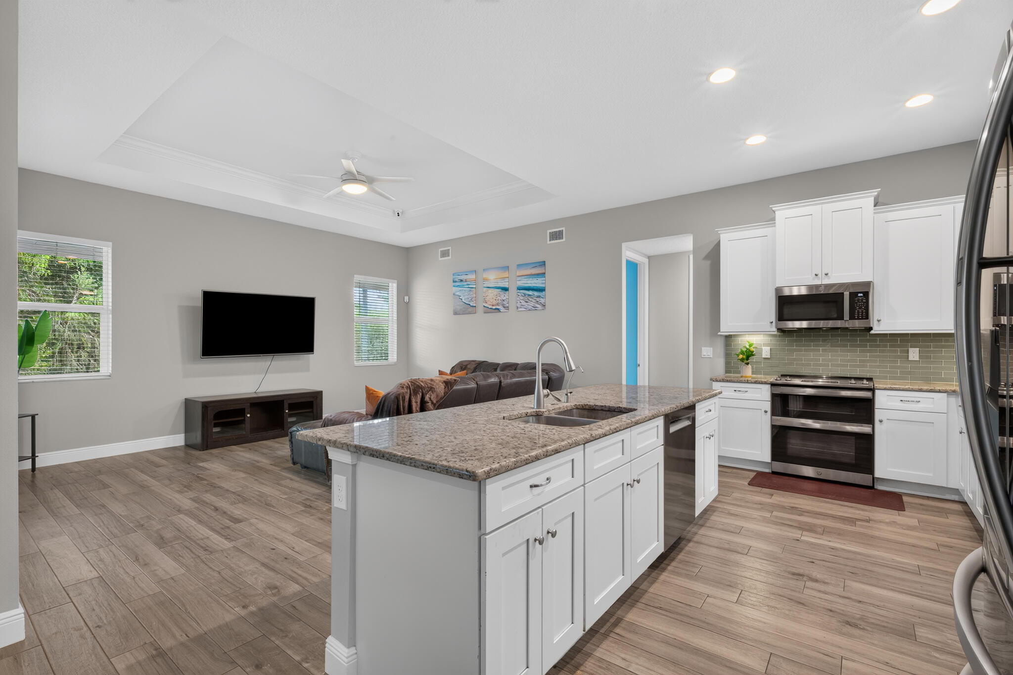 12323 N 150TH Court N, Farms
