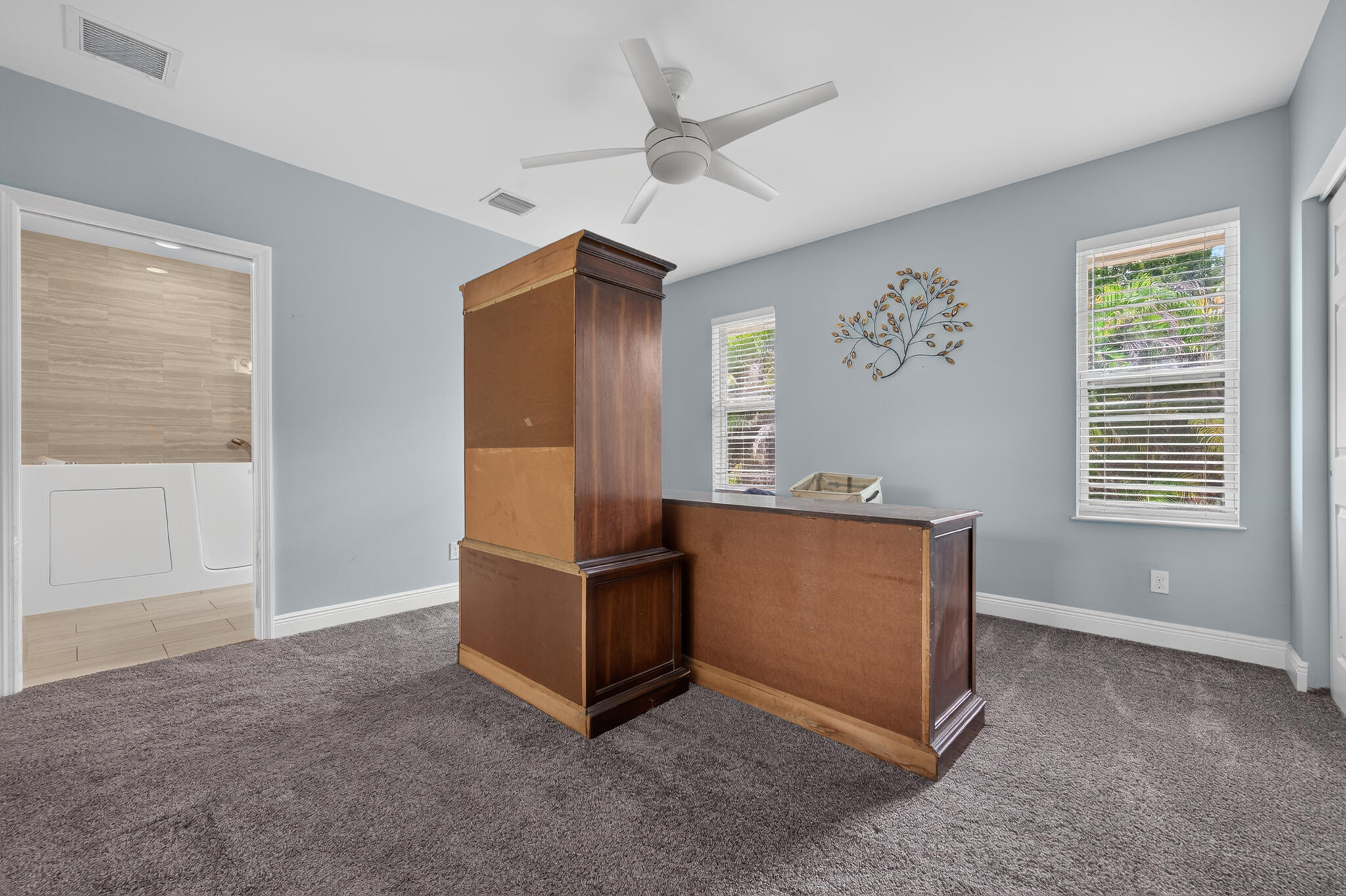 12323 N 150TH Court N, Farms
