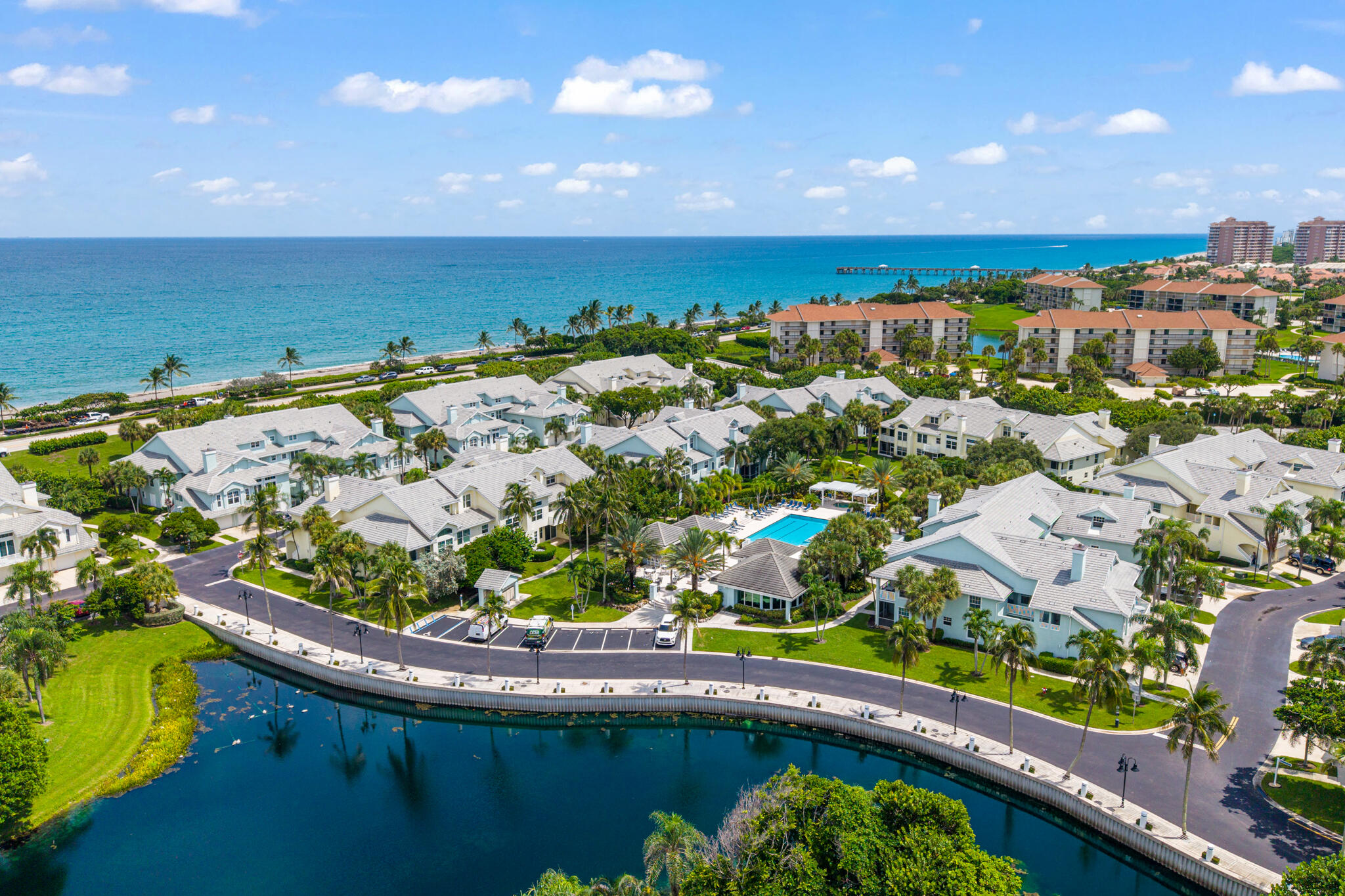 909 Mainsail Circle