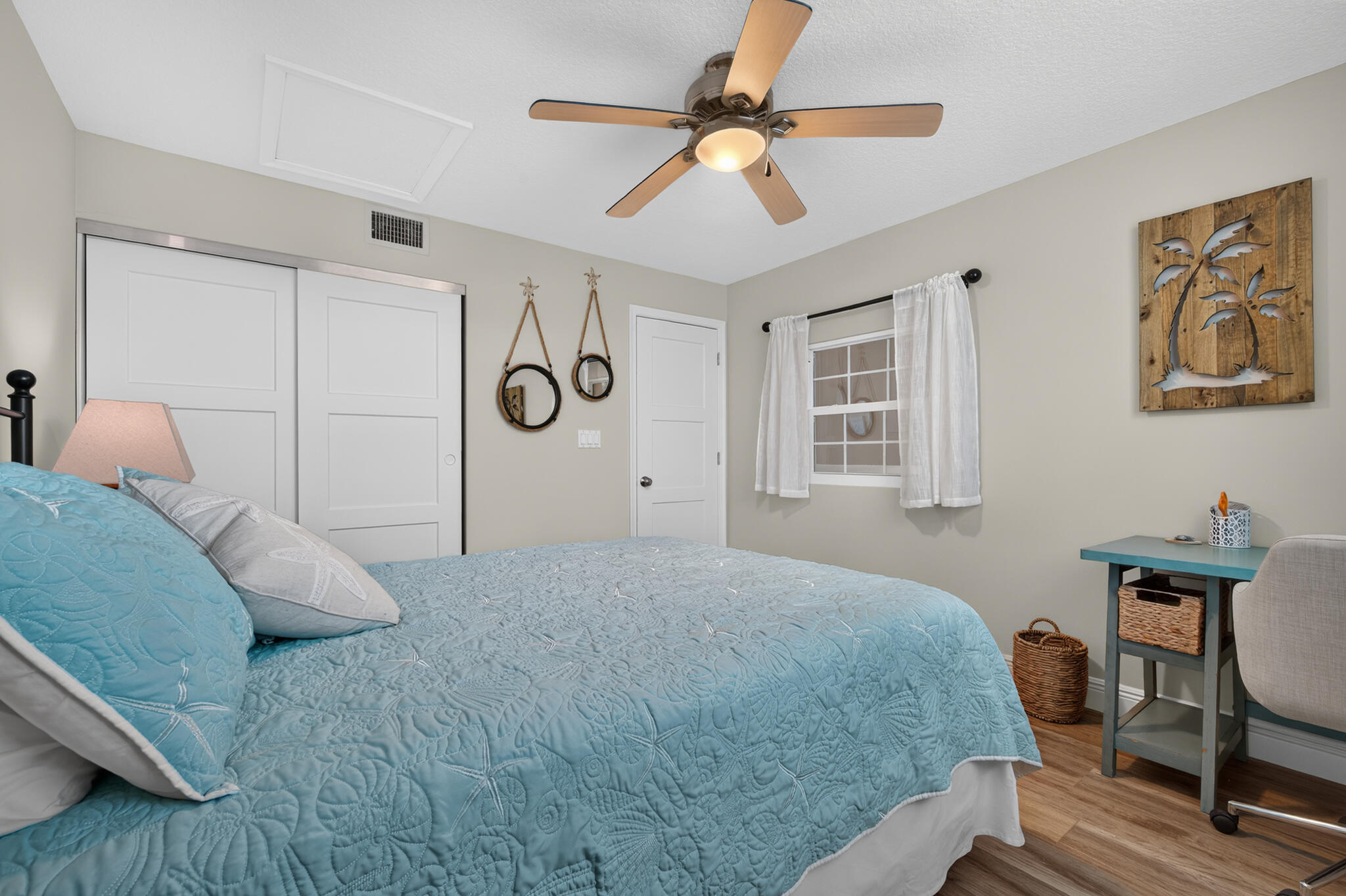909 Mainsail Circle