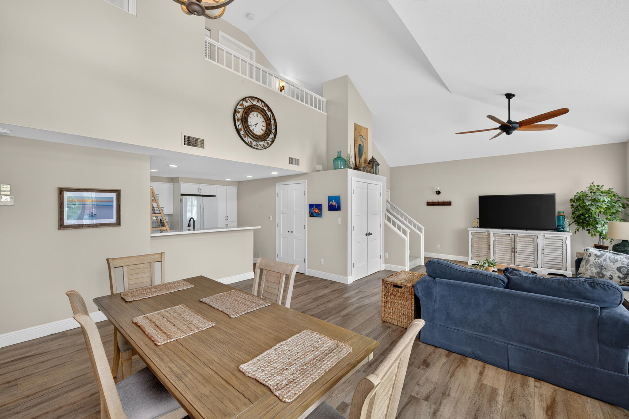 909 Mainsail Circle
