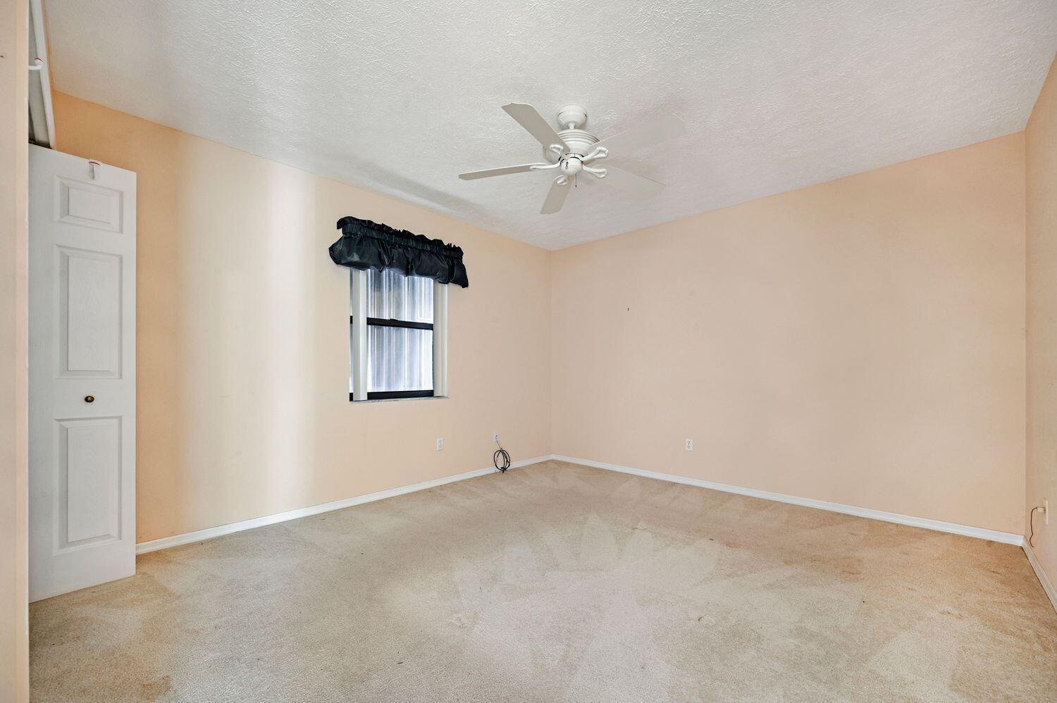 350 NE Gulfstream Avenue