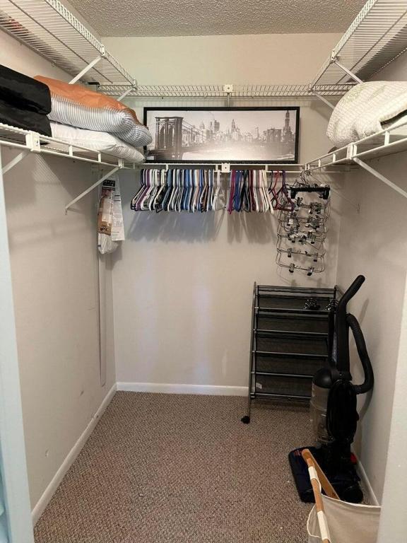 6327 Chasewood Drive G, Jupiter Unit: G