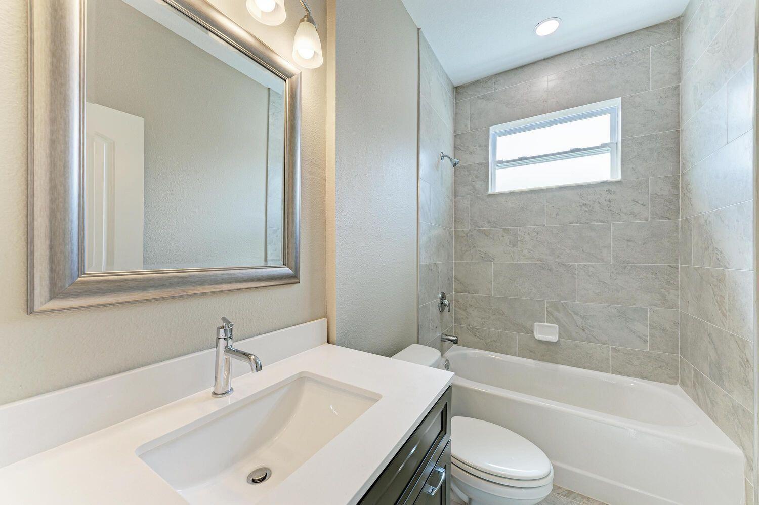 5273 Caputo Avenue, North Port