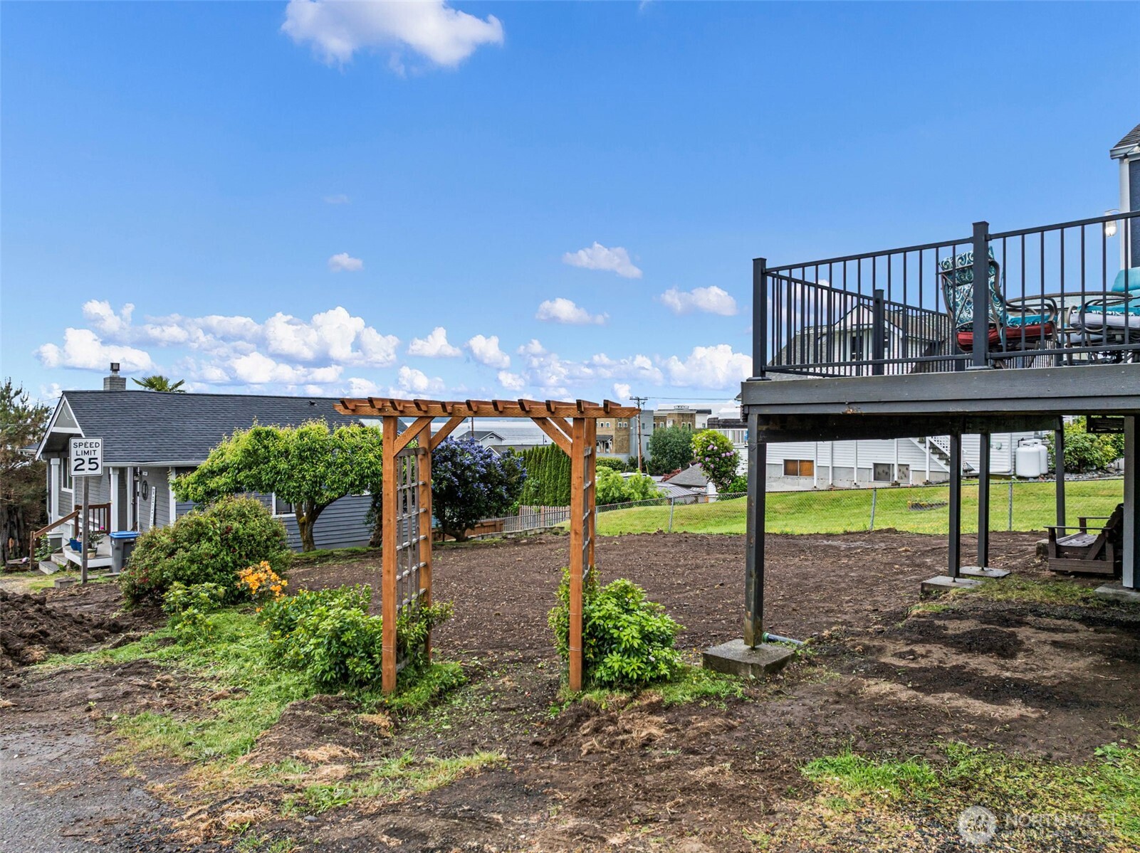 8016 E Daniels Loop