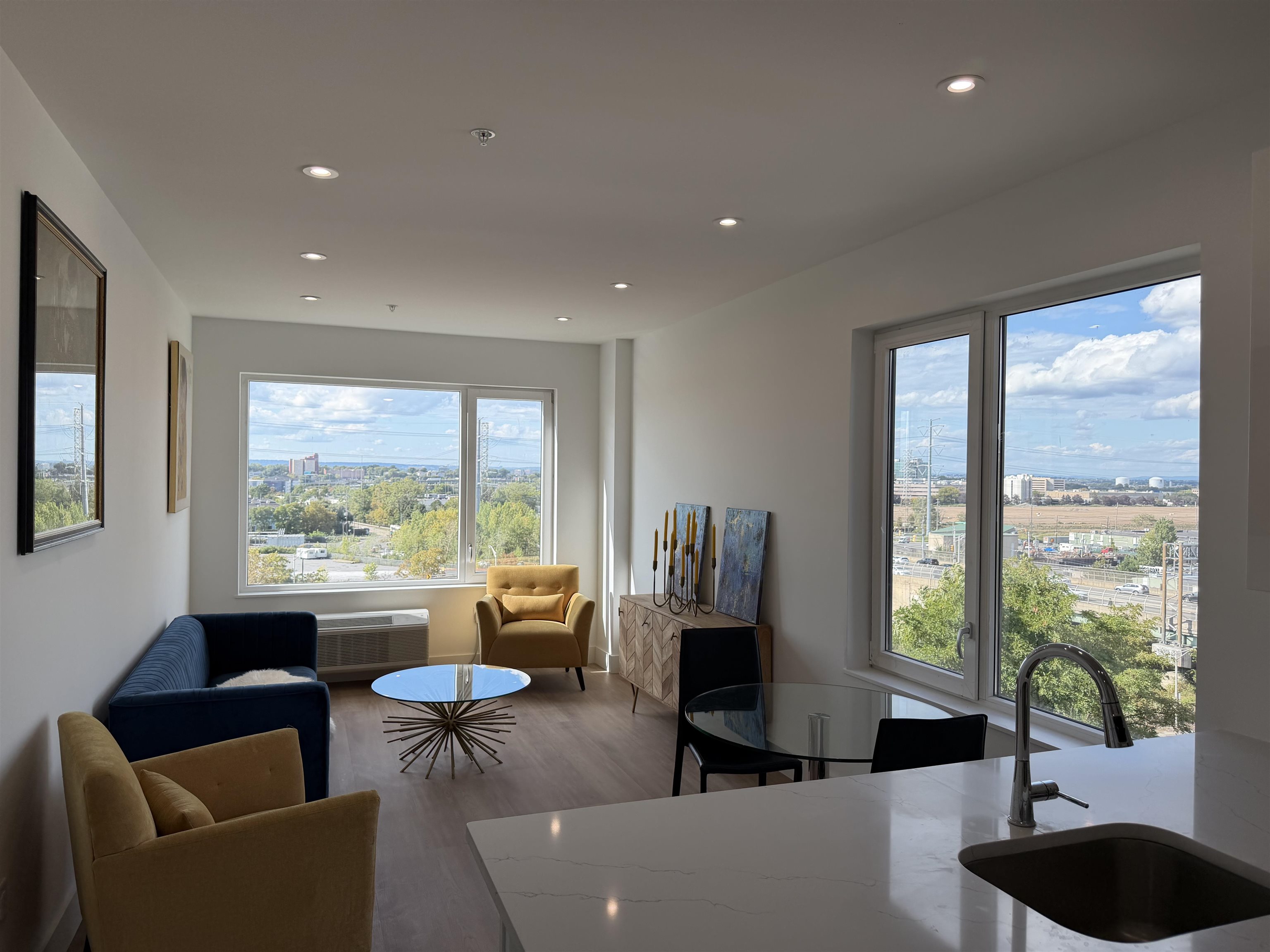 3309 LIBERTY AVE Unit: 301
