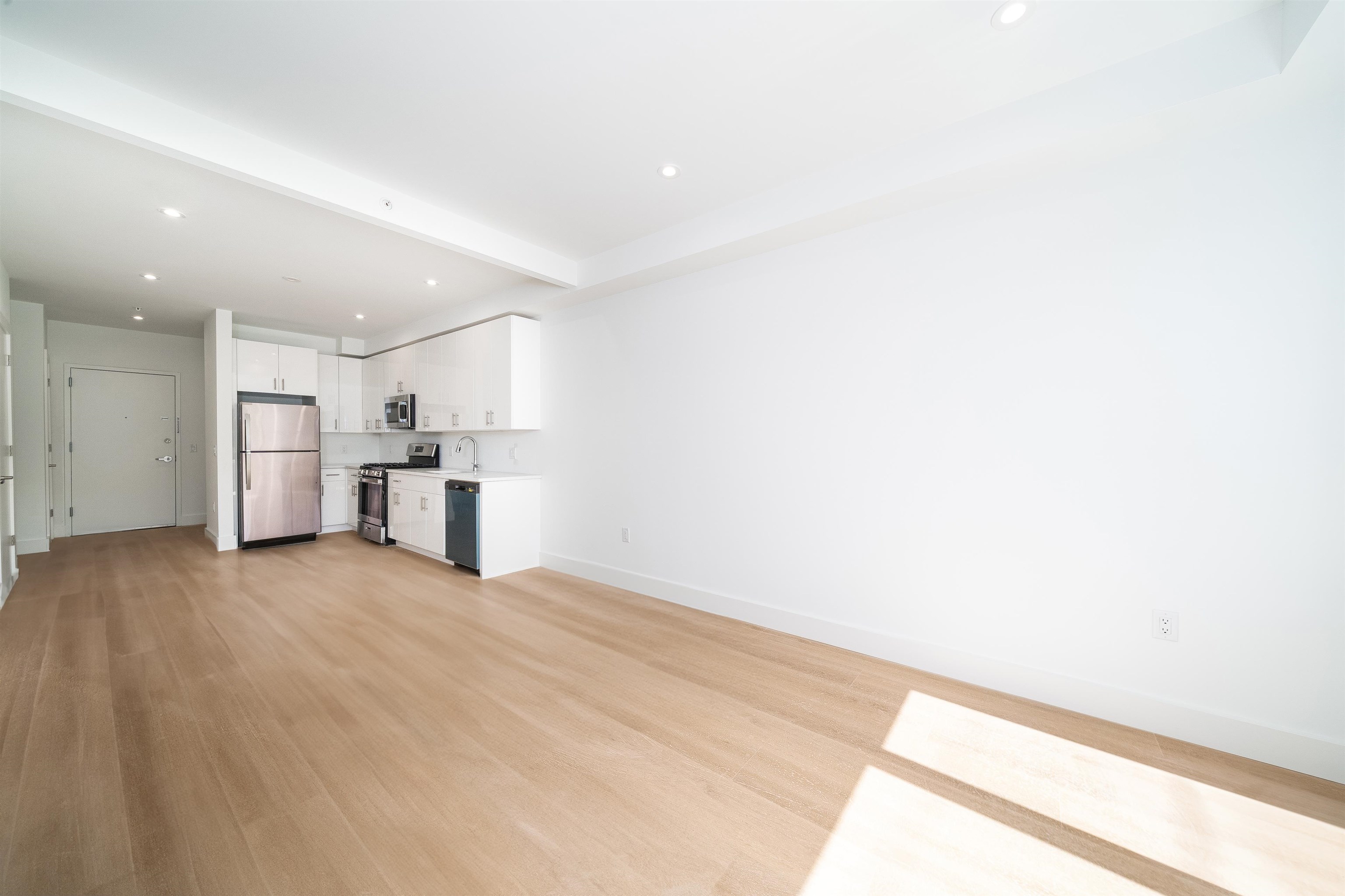 3309 LIBERTY AVE Unit: 308