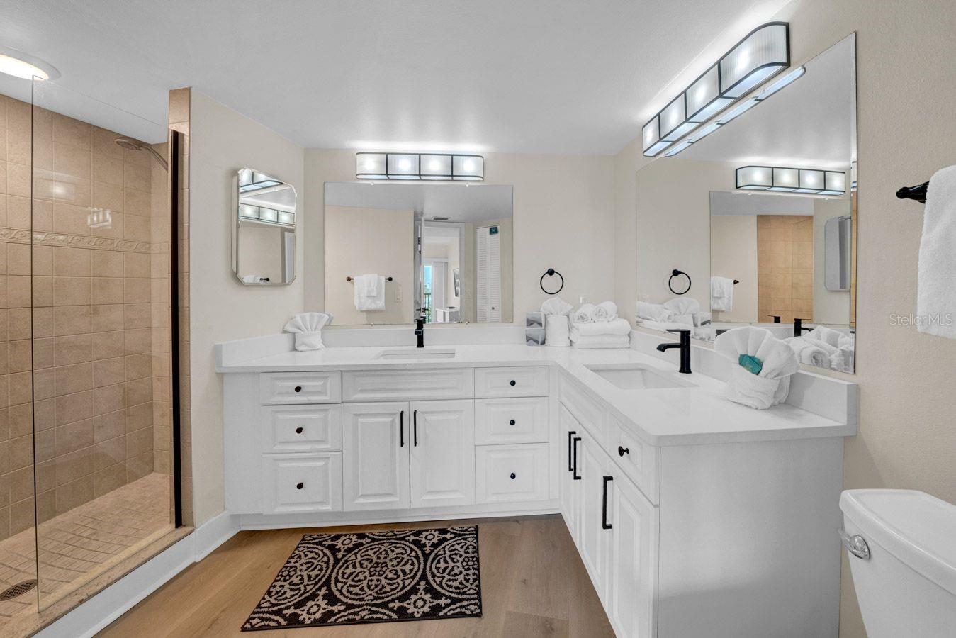 7537 BAYSHORE DR #406