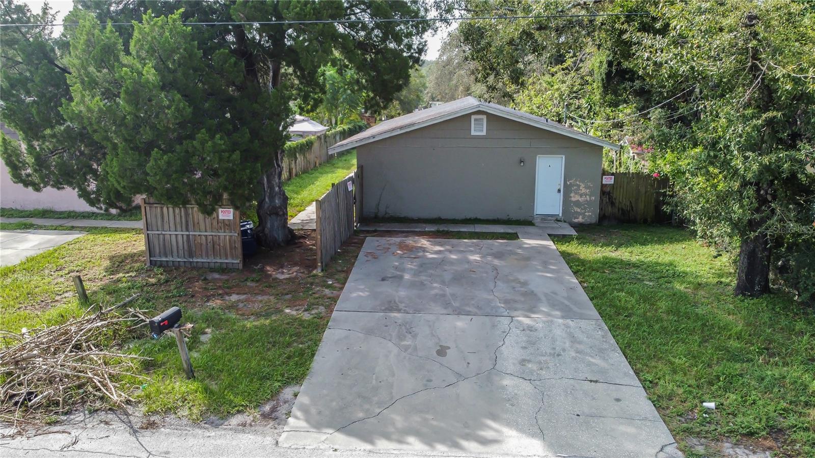 1411 E 99TH AVE