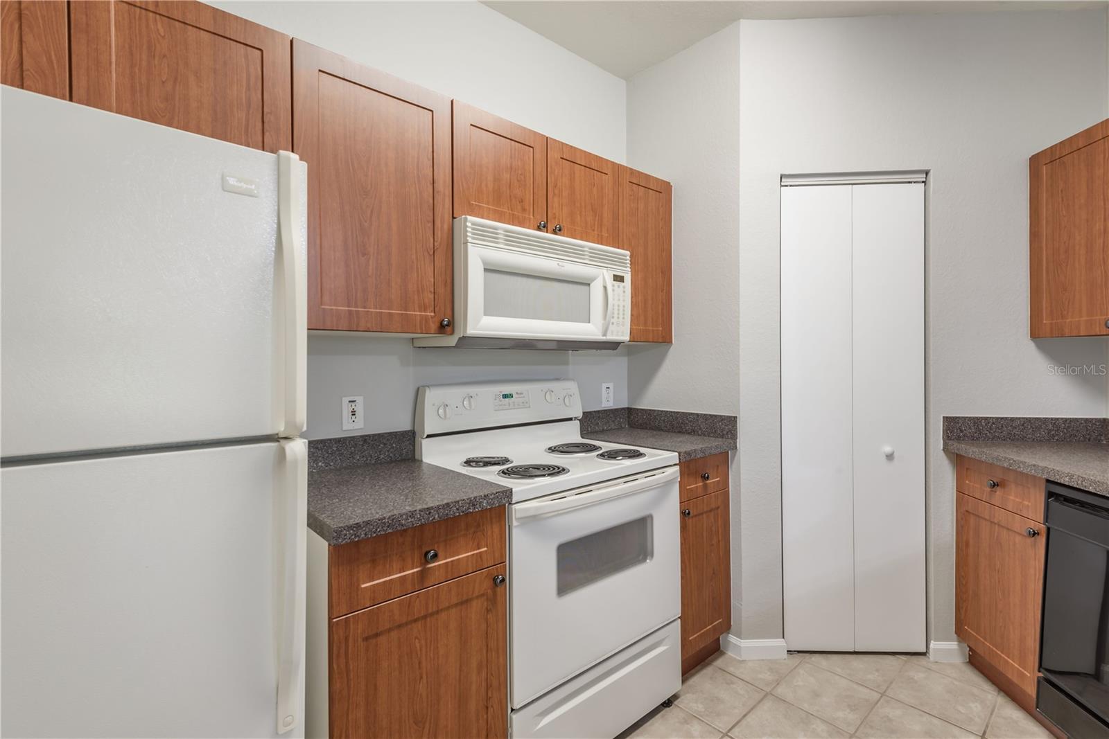 2262 CHIANTI PL #5-0526
