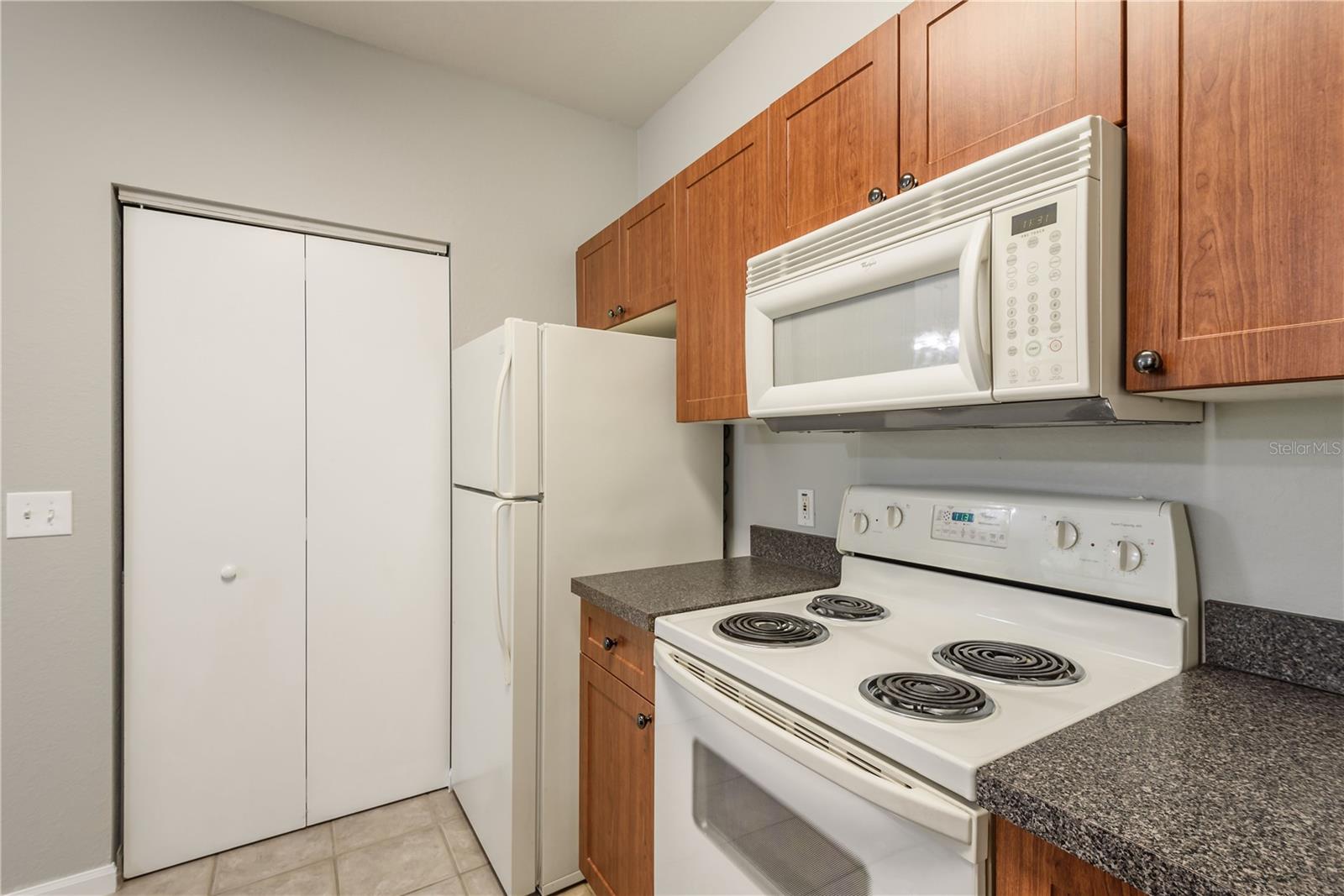 2262 CHIANTI PL #5-0526