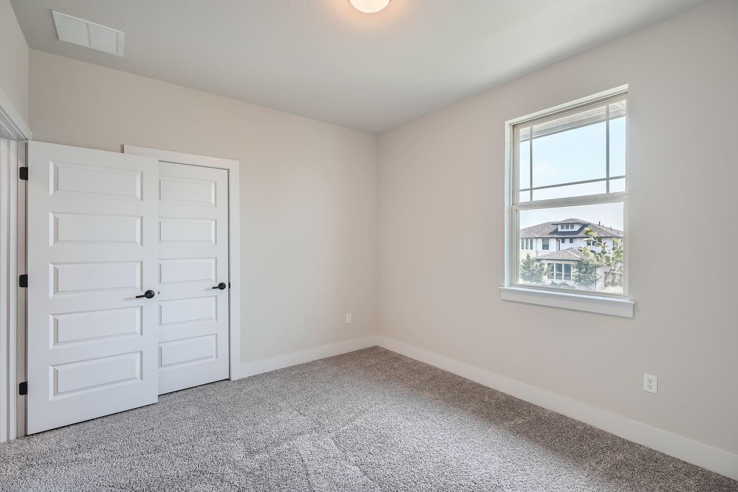 8319 Laughlin LN