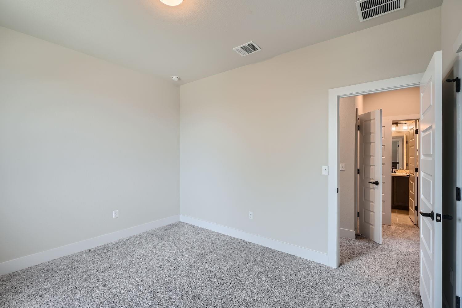 8319 Laughlin LN