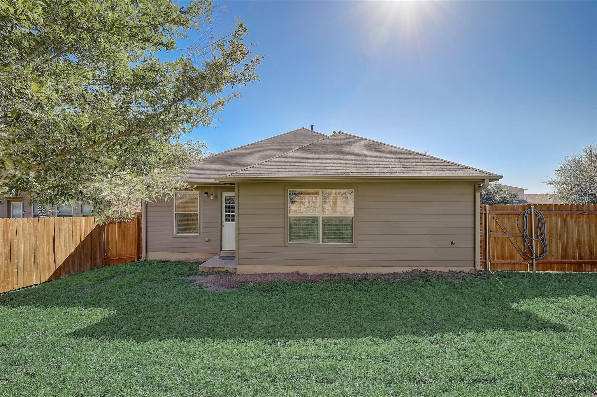 5800 Silver Screen DR, Austin