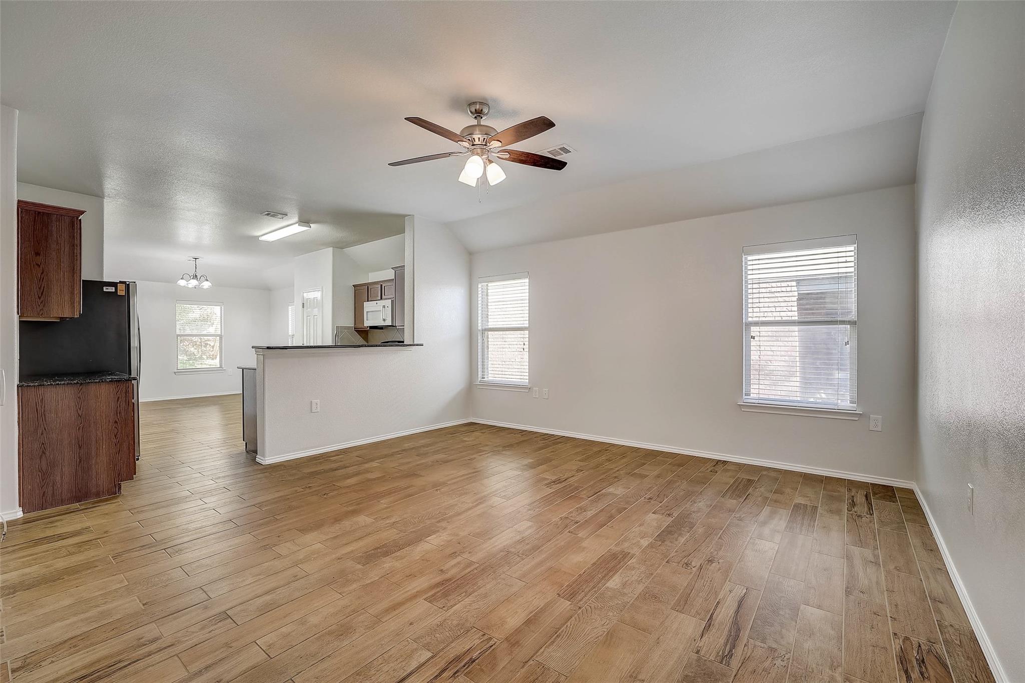 5800 Silver Screen DR, Austin