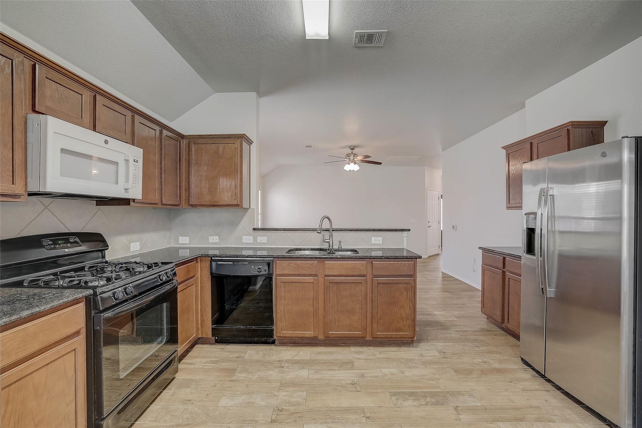 5800 Silver Screen DR, Austin