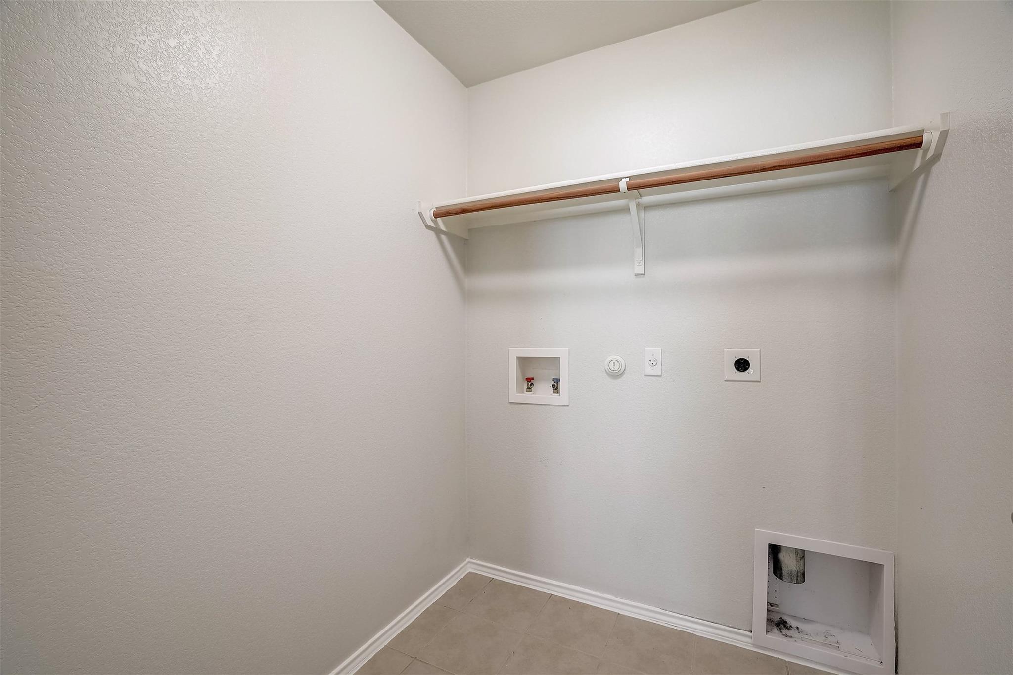 5800 Silver Screen DR, Austin