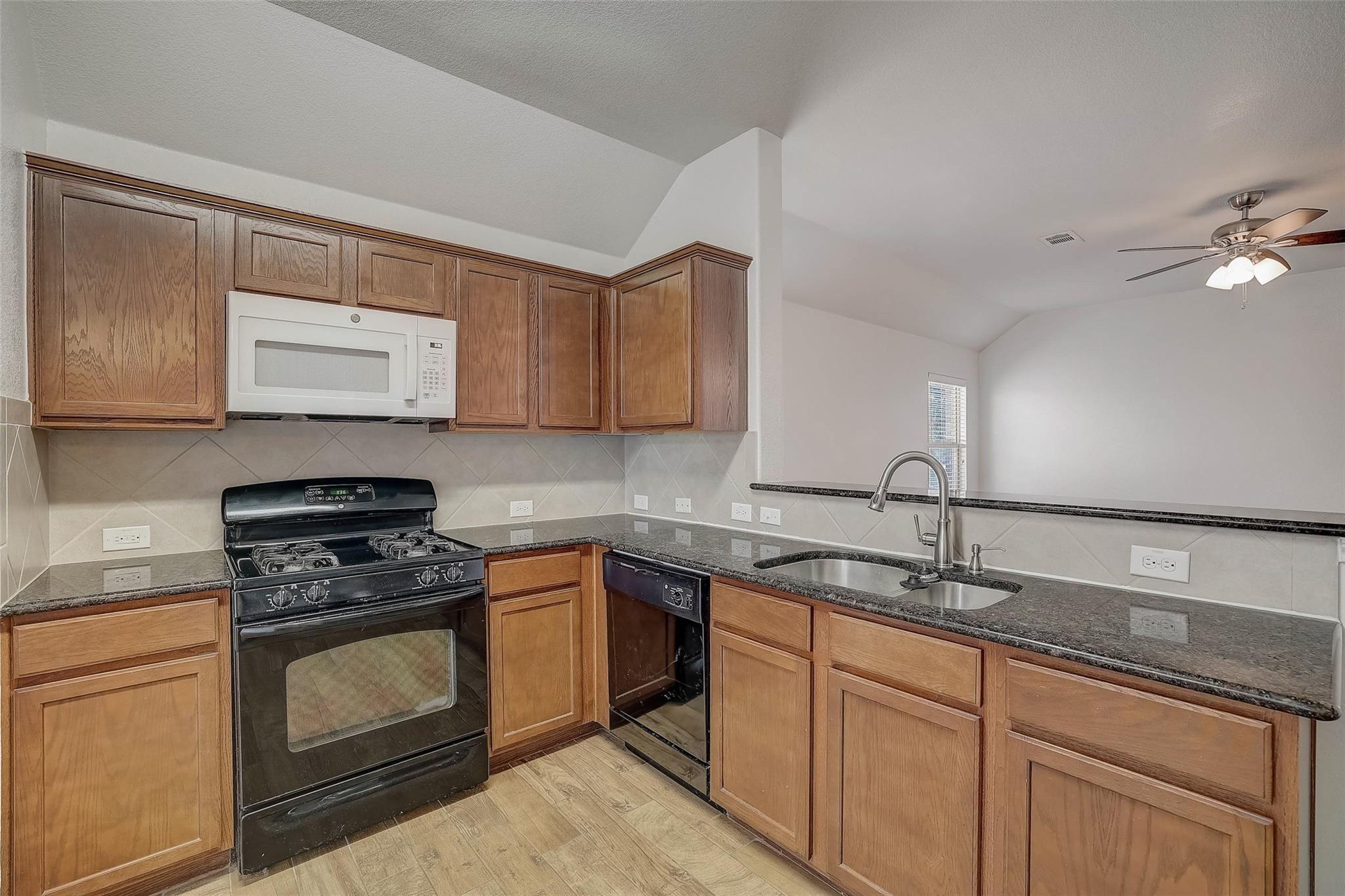 5800 Silver Screen DR, Austin