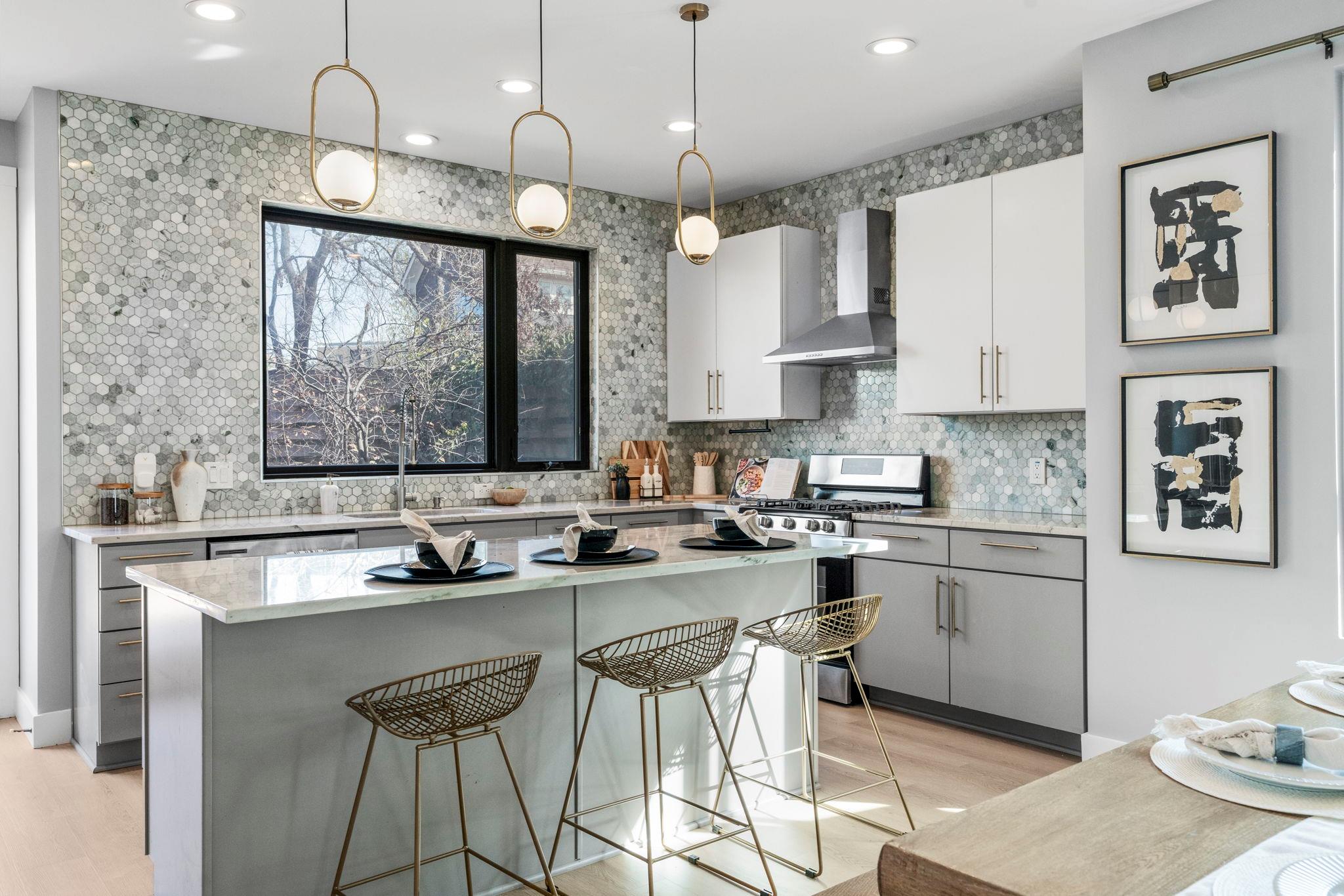 3612 Thompson Street